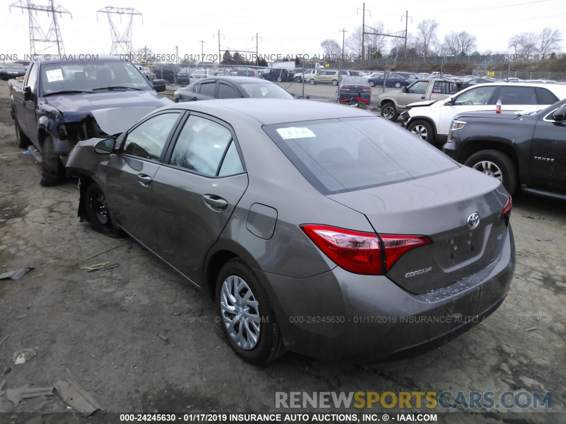 3 Photograph of a damaged car 2T1BURHE8KC207505 TOYOTA COROLLA 2019