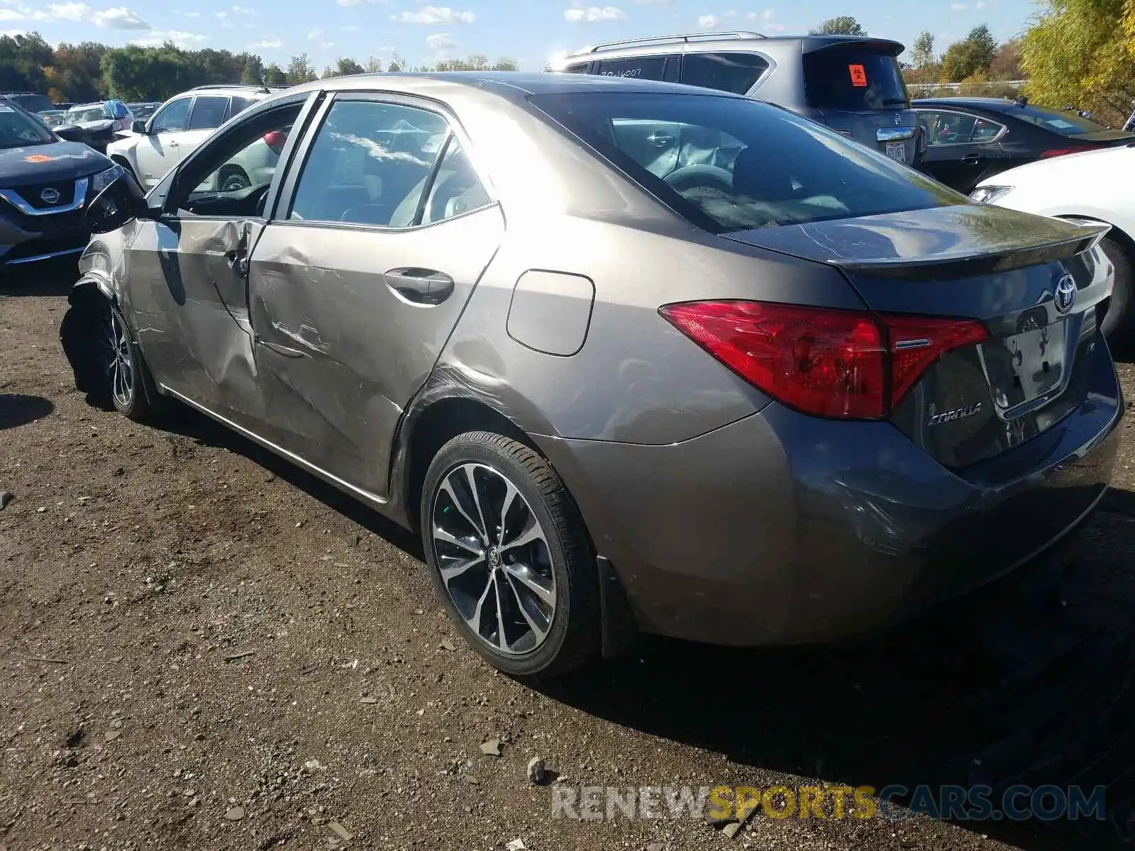 3 Photograph of a damaged car 2T1BURHE8KC207875 TOYOTA COROLLA 2019