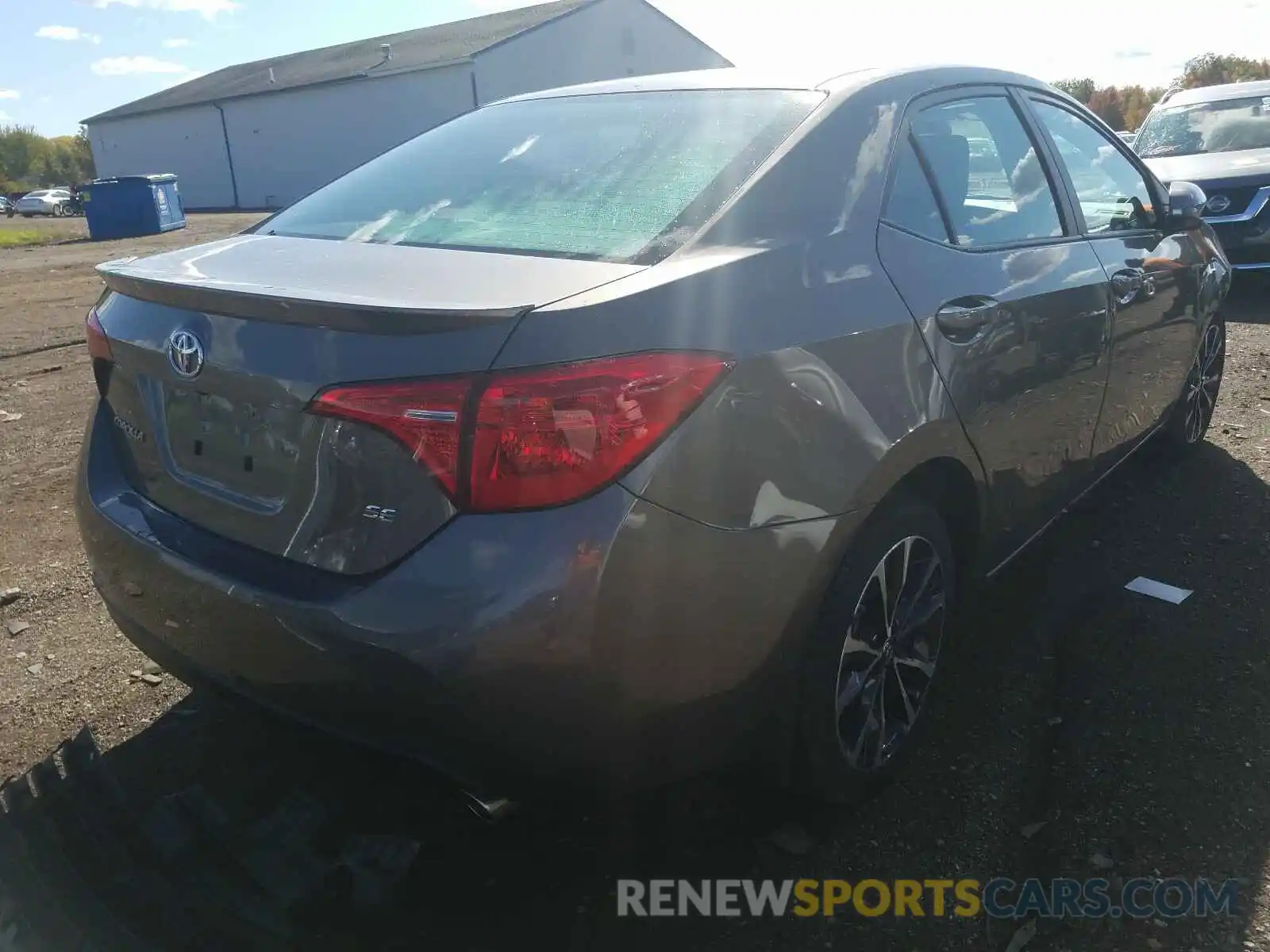 4 Photograph of a damaged car 2T1BURHE8KC207875 TOYOTA COROLLA 2019