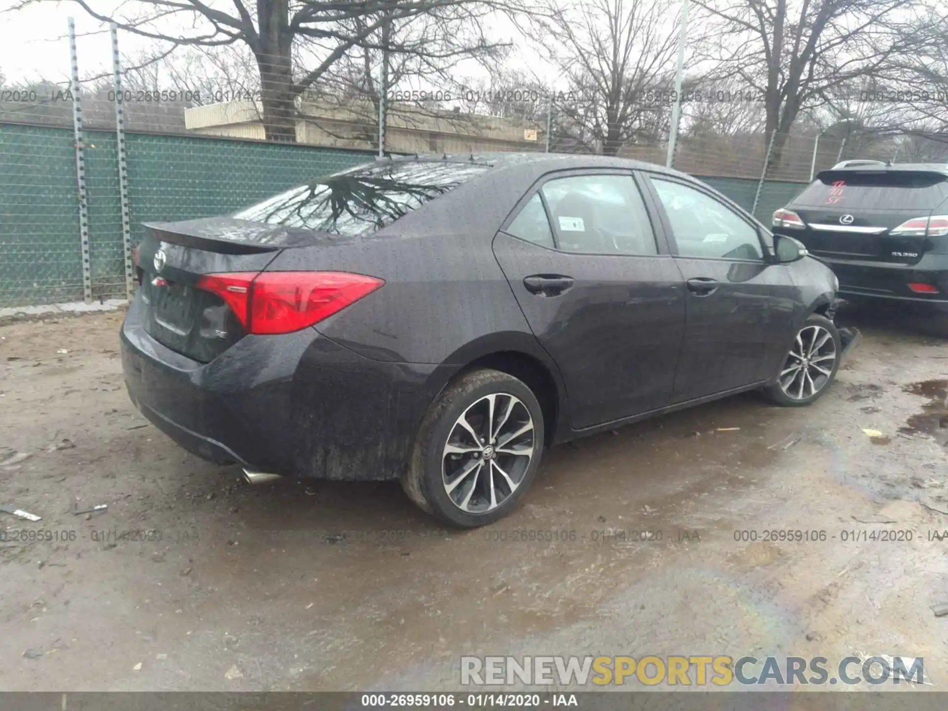 4 Photograph of a damaged car 2T1BURHE8KC208220 TOYOTA COROLLA 2019