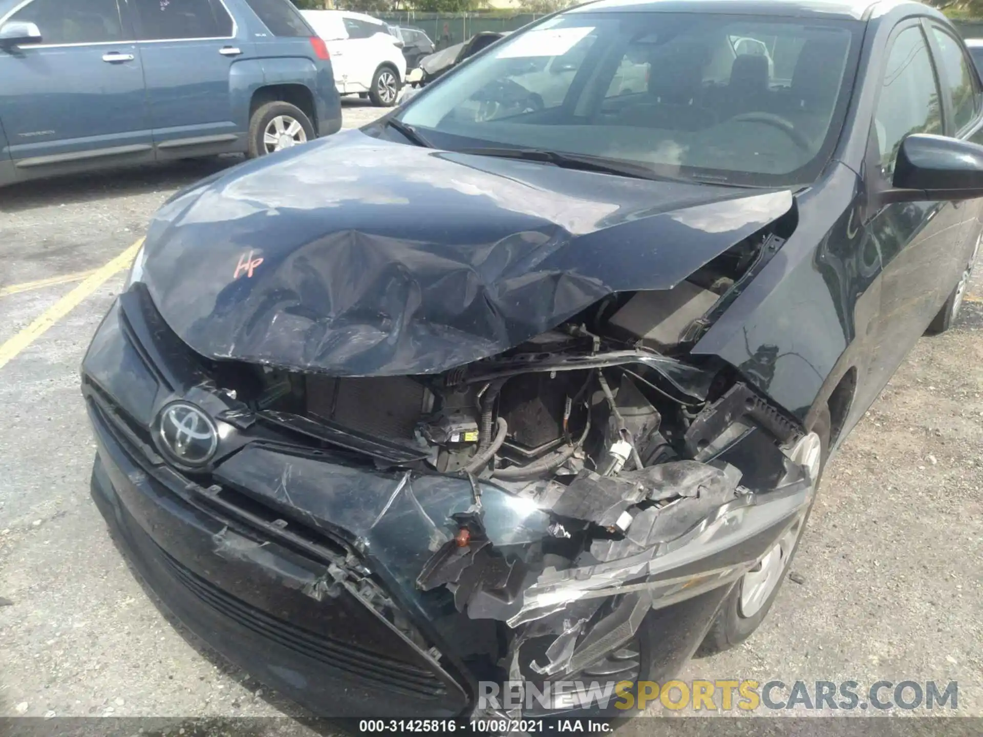 6 Photograph of a damaged car 2T1BURHE8KC208475 TOYOTA COROLLA 2019