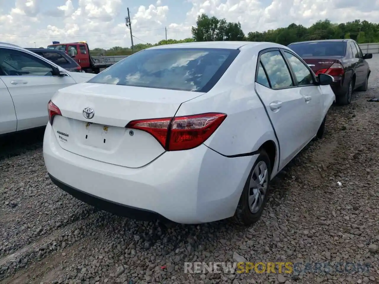 4 Photograph of a damaged car 2T1BURHE8KC210100 TOYOTA COROLLA 2019