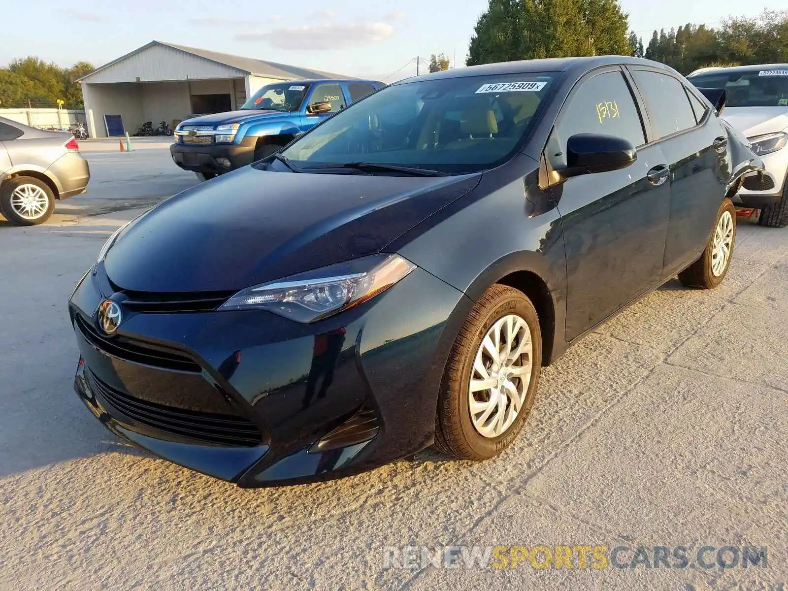 2 Photograph of a damaged car 2T1BURHE8KC210520 TOYOTA COROLLA 2019