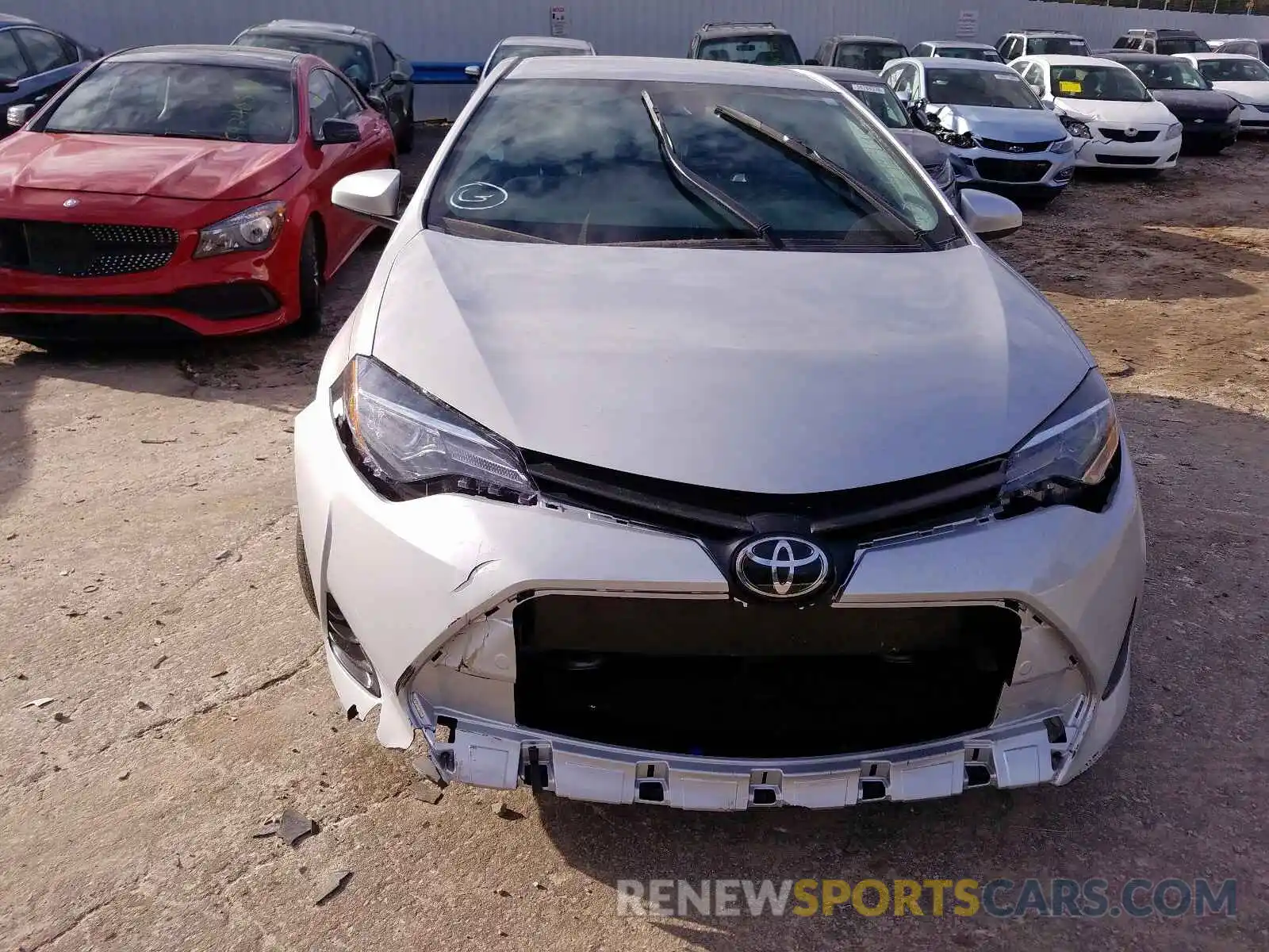 9 Photograph of a damaged car 2T1BURHE8KC211330 TOYOTA COROLLA 2019