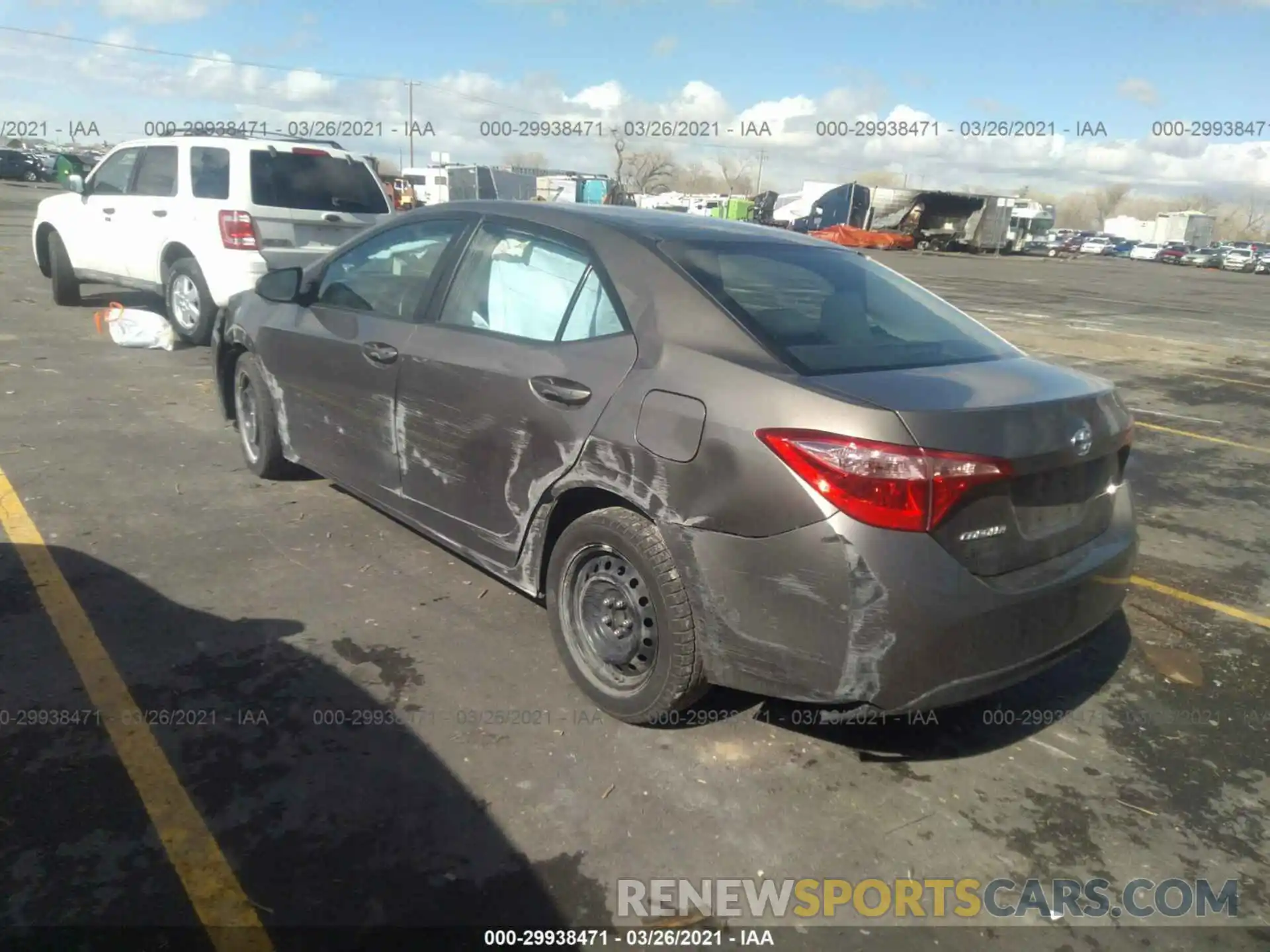 3 Photograph of a damaged car 2T1BURHE8KC211635 TOYOTA COROLLA 2019