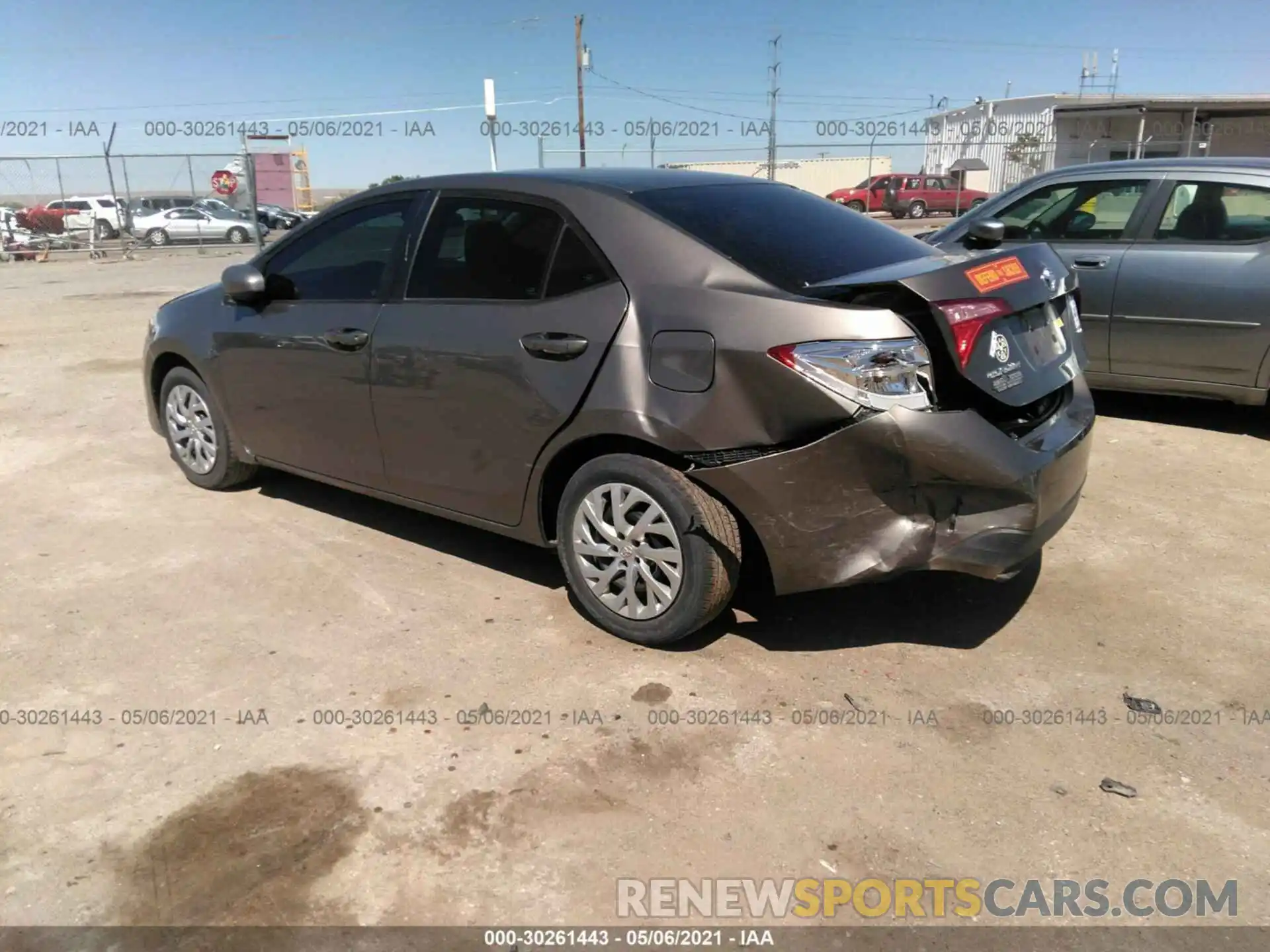 3 Photograph of a damaged car 2T1BURHE8KC211716 TOYOTA COROLLA 2019