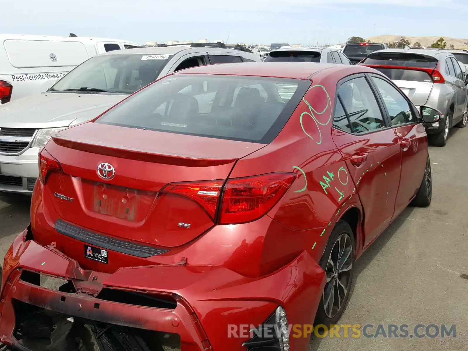 4 Photograph of a damaged car 2T1BURHE8KC212221 TOYOTA COROLLA 2019