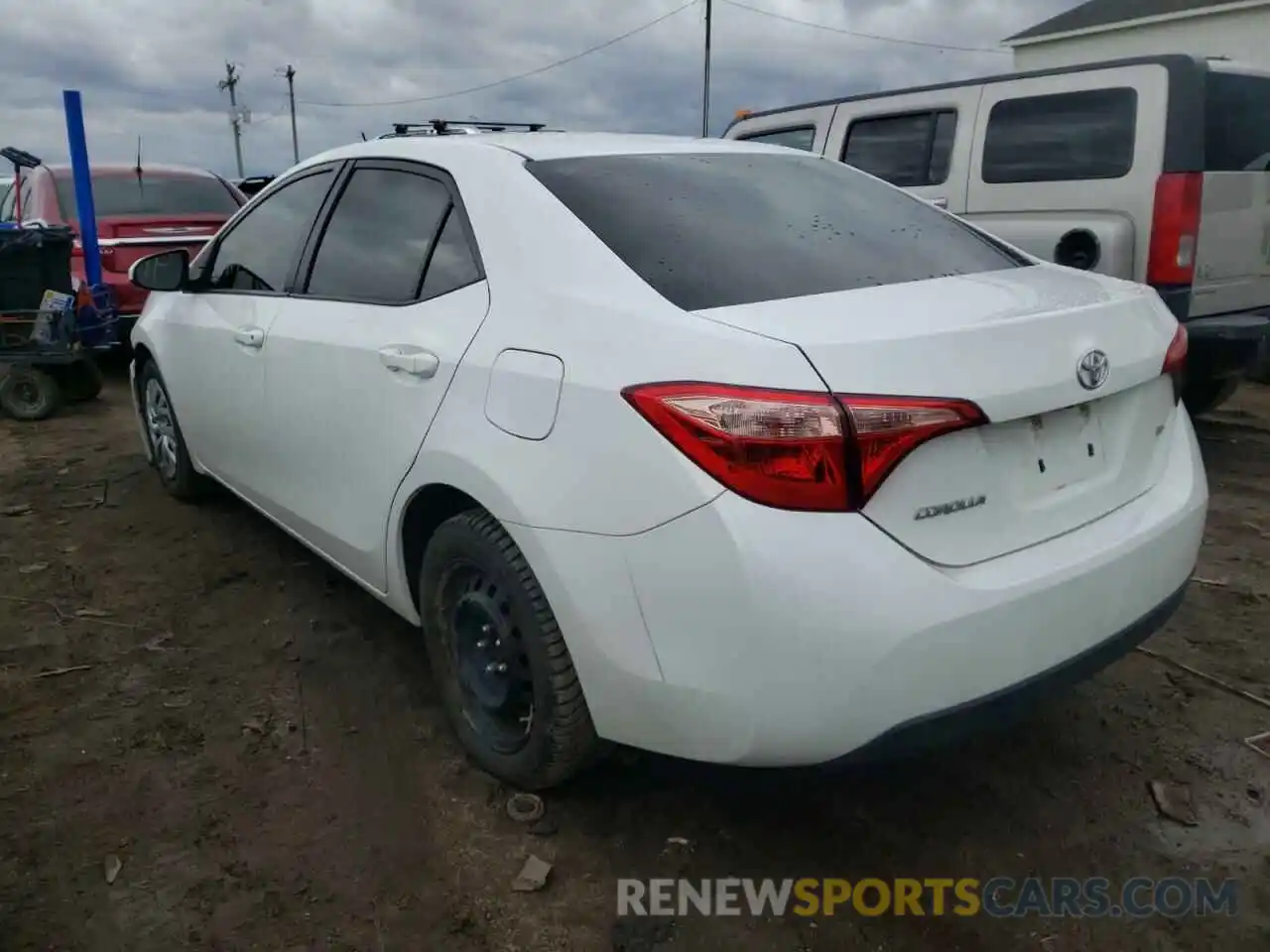 3 Photograph of a damaged car 2T1BURHE8KC212235 TOYOTA COROLLA 2019