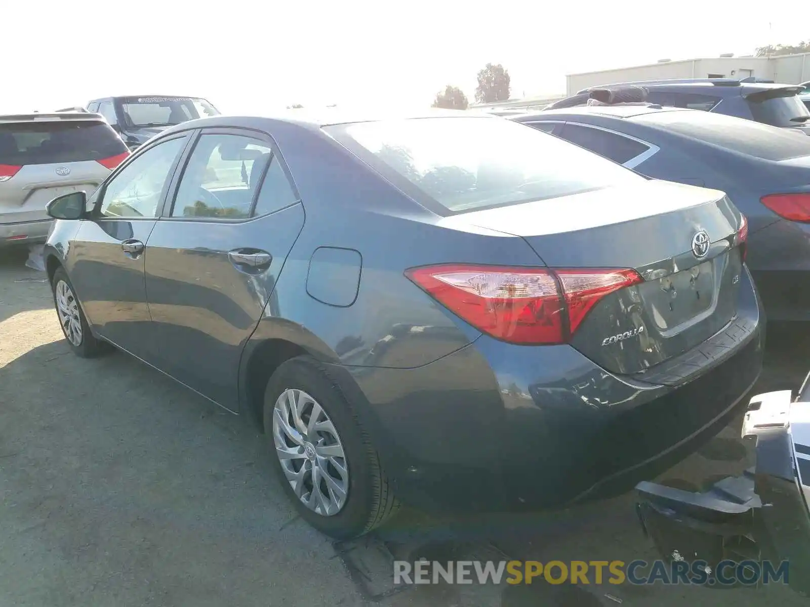 3 Photograph of a damaged car 2T1BURHE8KC212493 TOYOTA COROLLA 2019