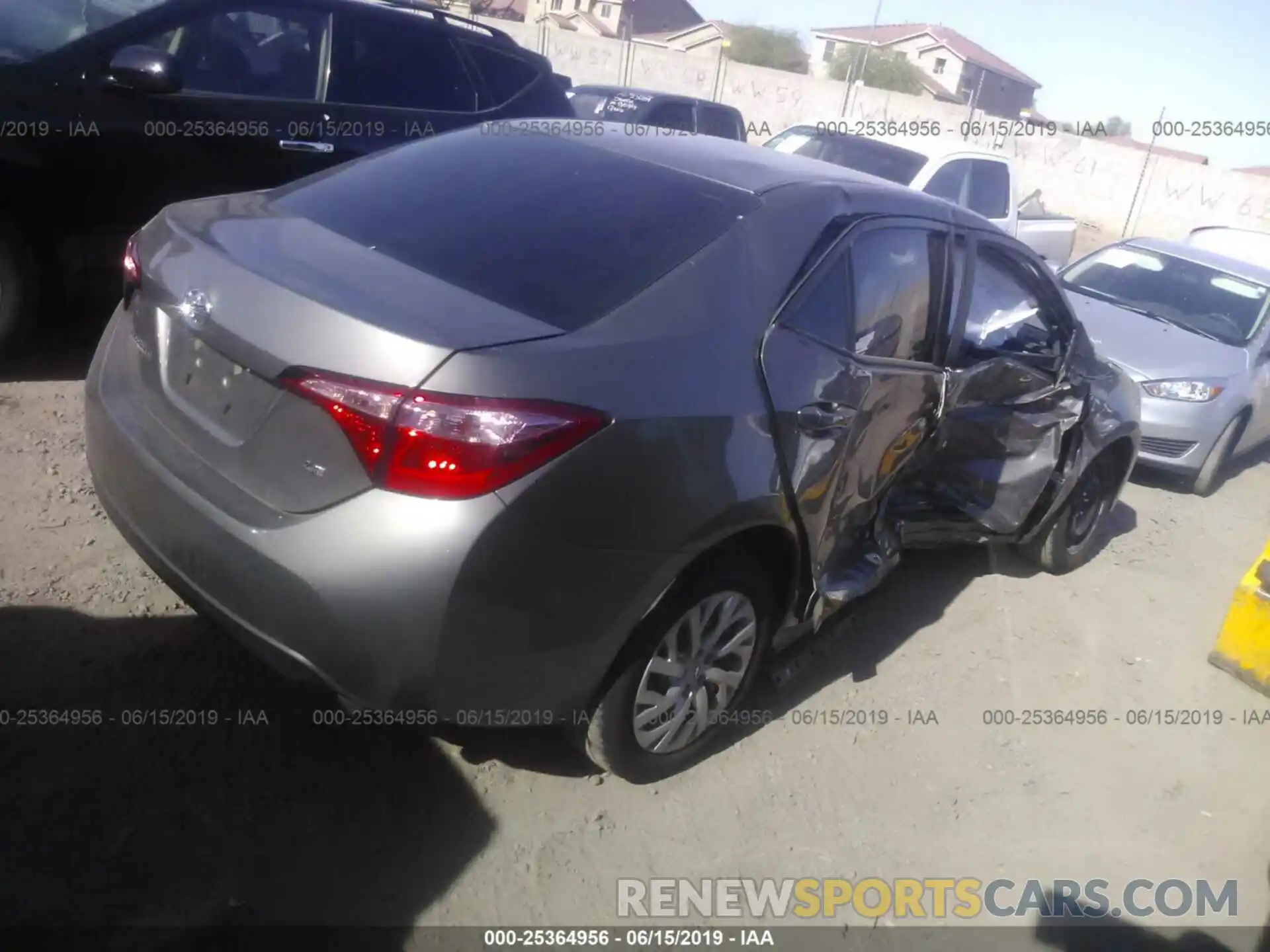 4 Photograph of a damaged car 2T1BURHE8KC213773 TOYOTA COROLLA 2019