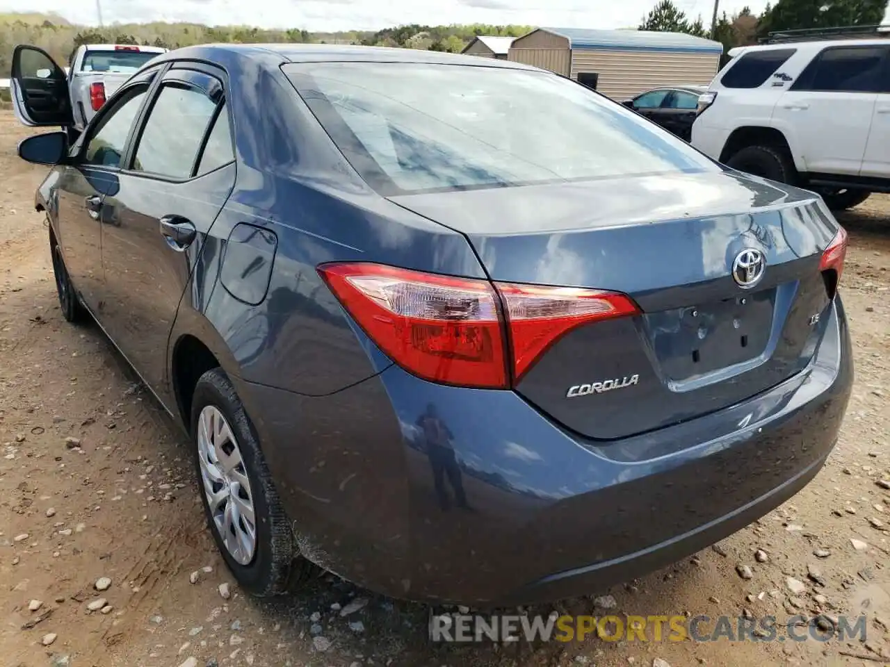 3 Photograph of a damaged car 2T1BURHE8KC214180 TOYOTA COROLLA 2019