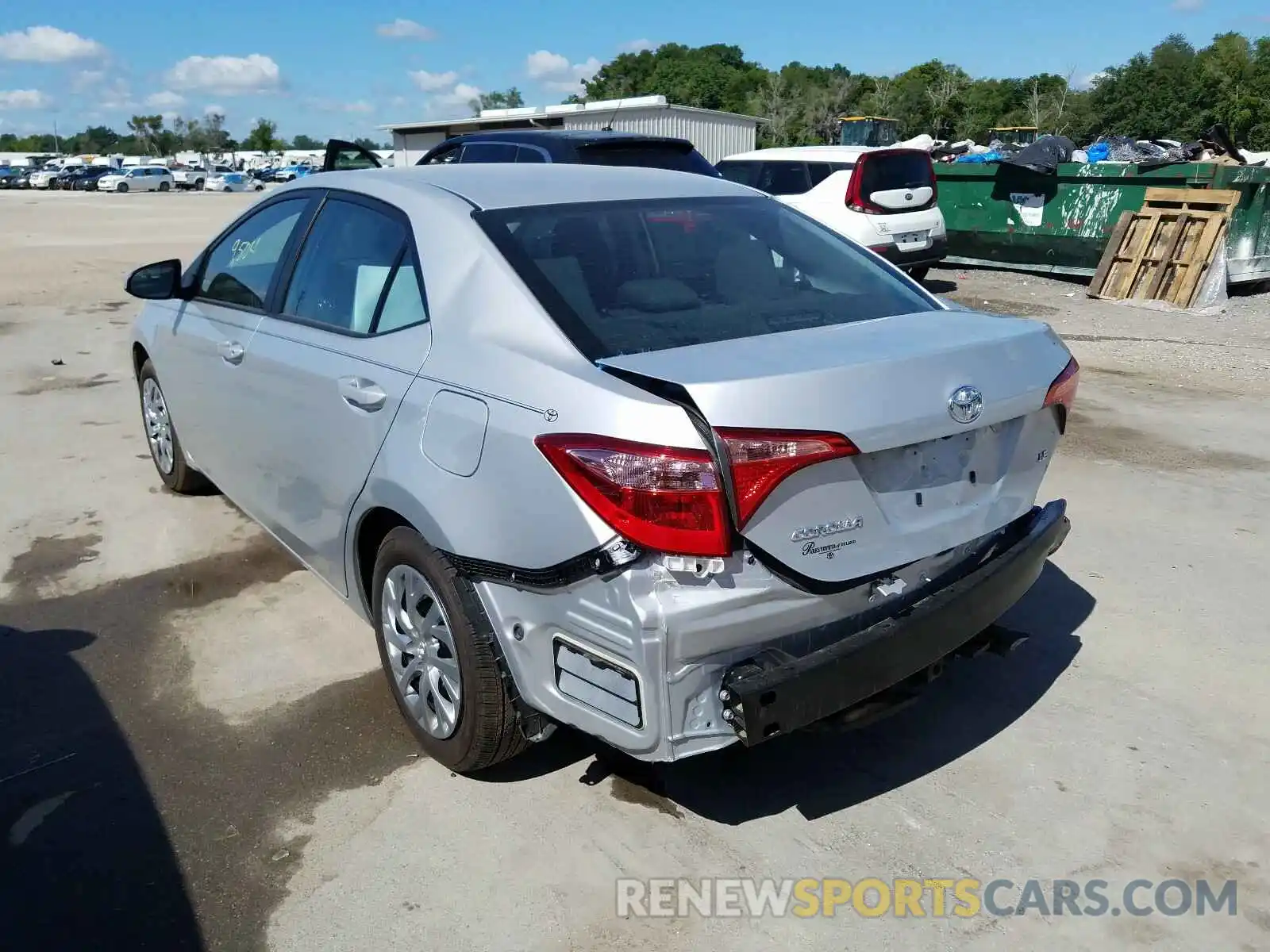 3 Photograph of a damaged car 2T1BURHE8KC215023 TOYOTA COROLLA 2019