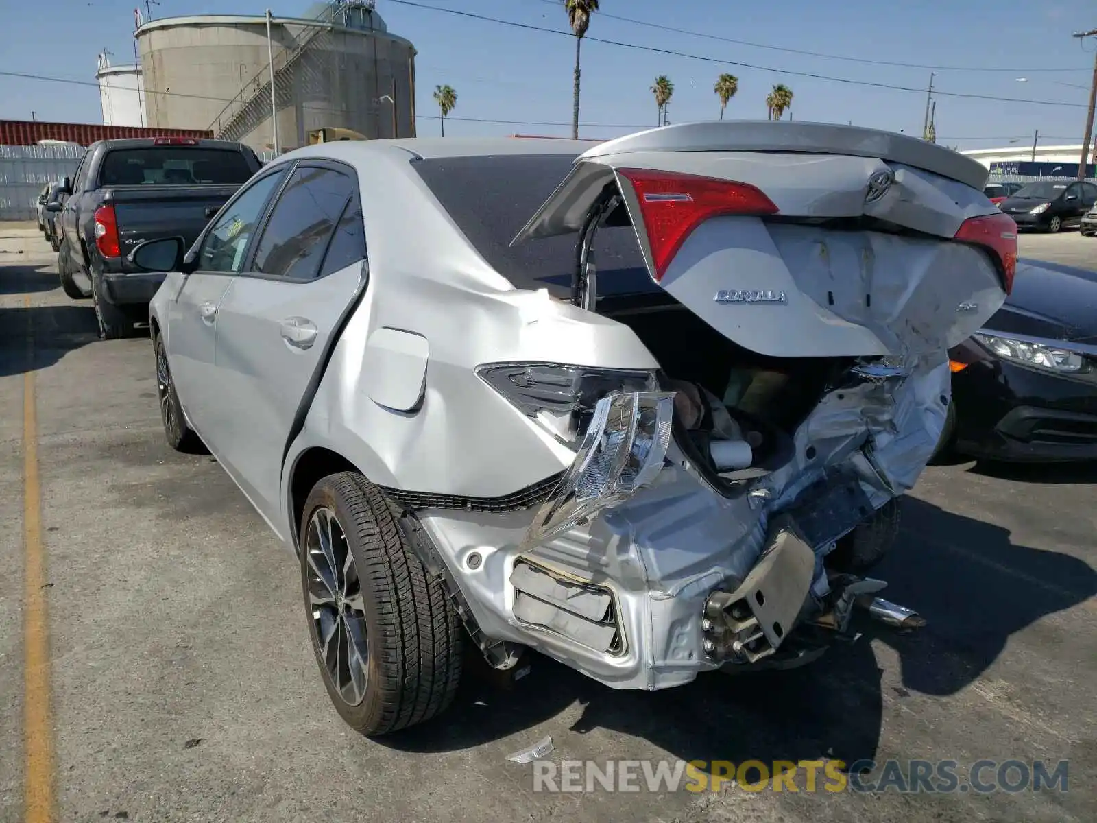 3 Photograph of a damaged car 2T1BURHE8KC215099 TOYOTA COROLLA 2019