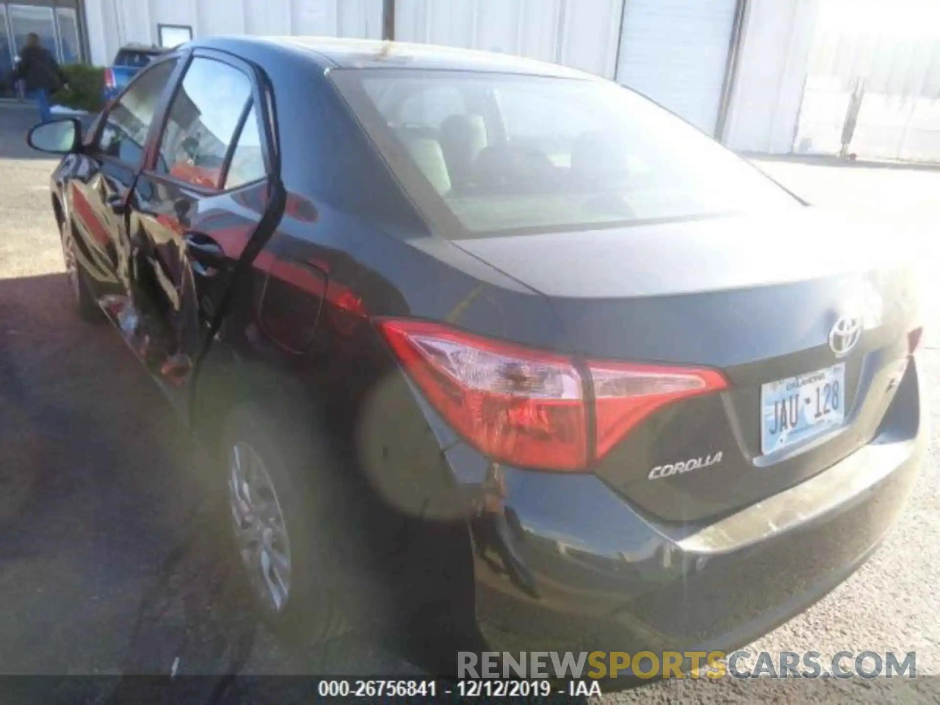 5 Photograph of a damaged car 2T1BURHE8KC215247 TOYOTA COROLLA 2019