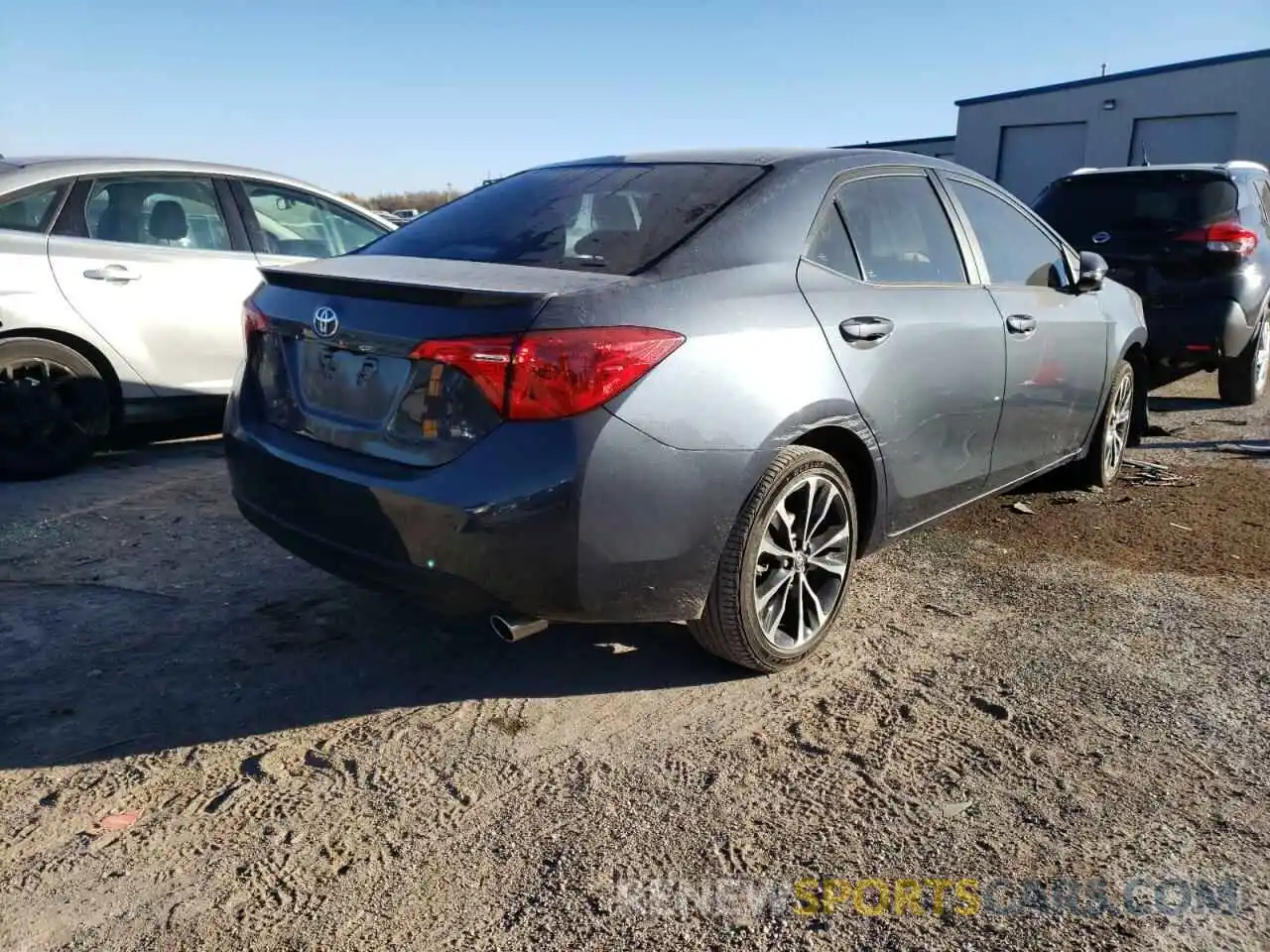 4 Photograph of a damaged car 2T1BURHE8KC216981 TOYOTA COROLLA 2019