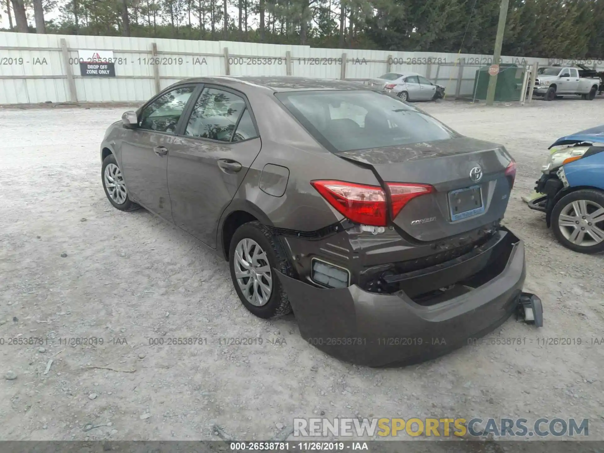 3 Photograph of a damaged car 2T1BURHE8KC217743 TOYOTA COROLLA 2019