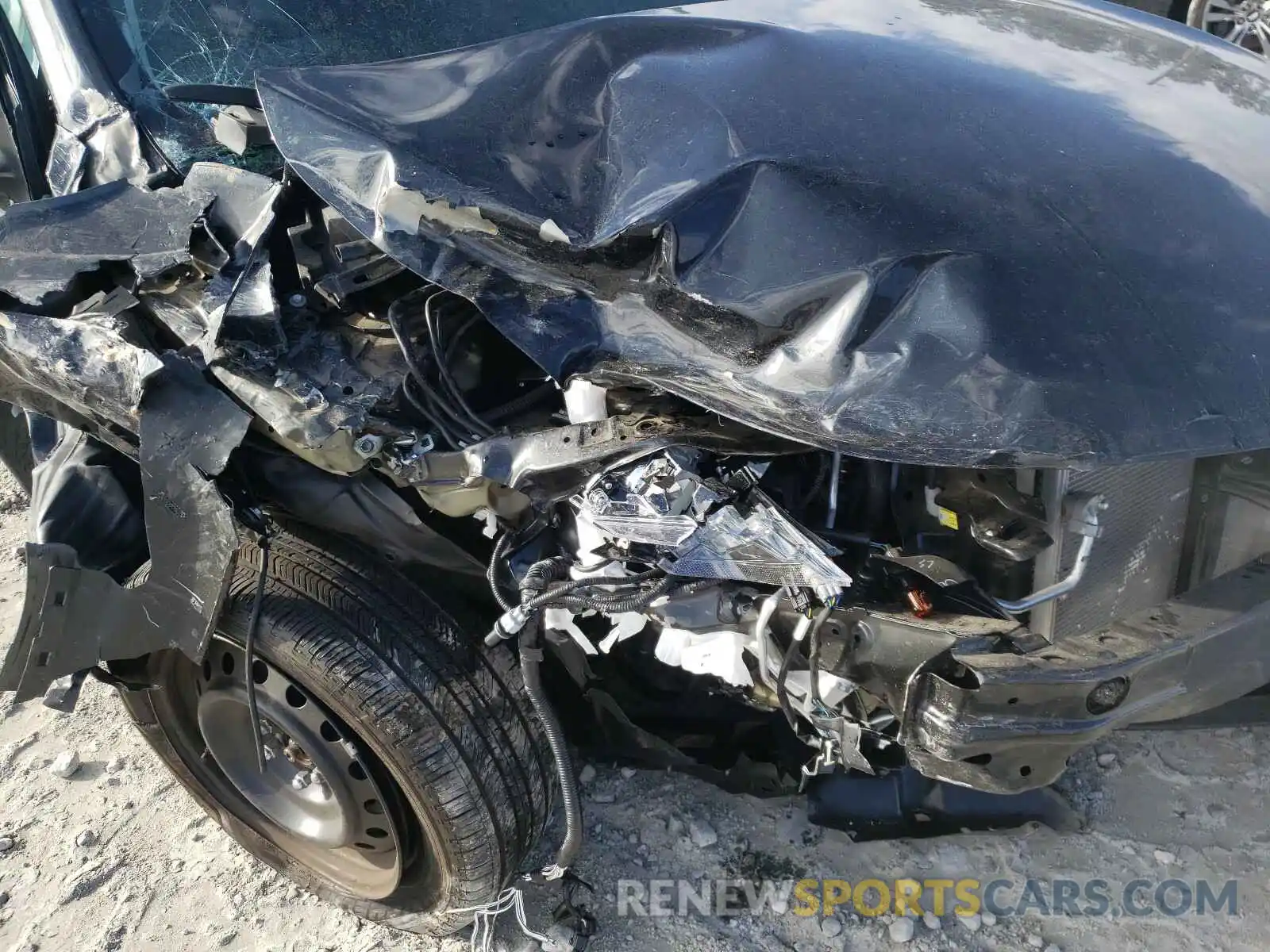 9 Photograph of a damaged car 2T1BURHE8KC219329 TOYOTA COROLLA 2019