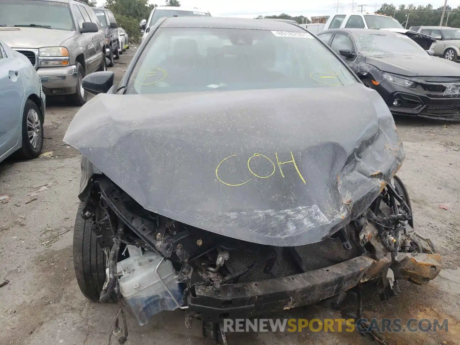 9 Photograph of a damaged car 2T1BURHE8KC220772 TOYOTA COROLLA 2019