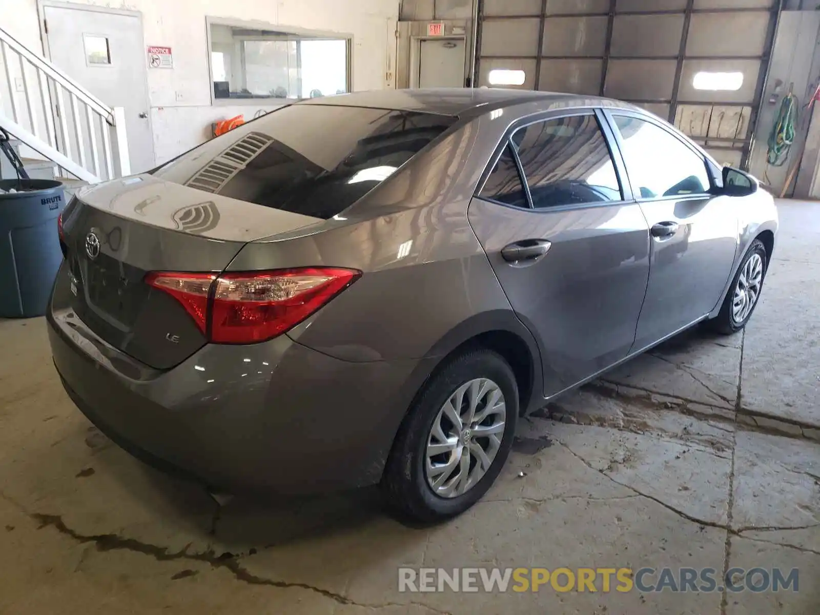 4 Photograph of a damaged car 2T1BURHE8KC221050 TOYOTA COROLLA 2019