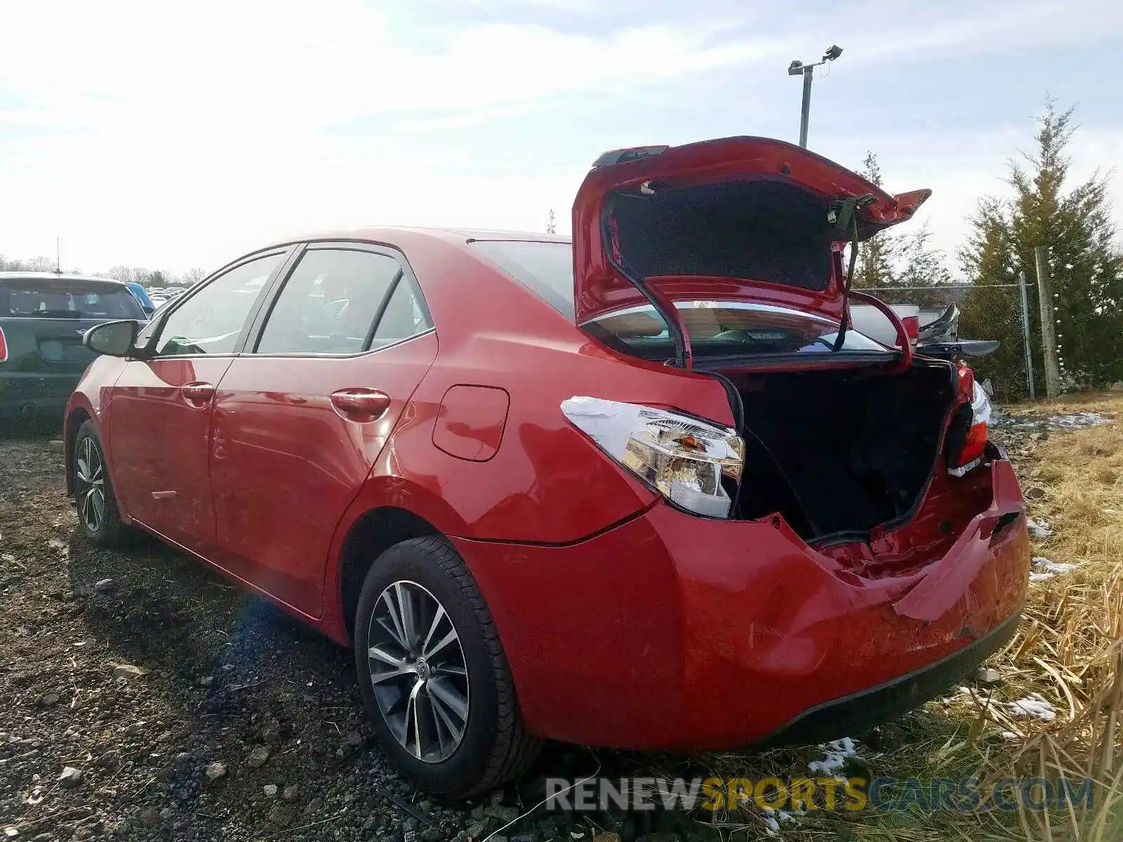 3 Photograph of a damaged car 2T1BURHE8KC221128 TOYOTA COROLLA 2019