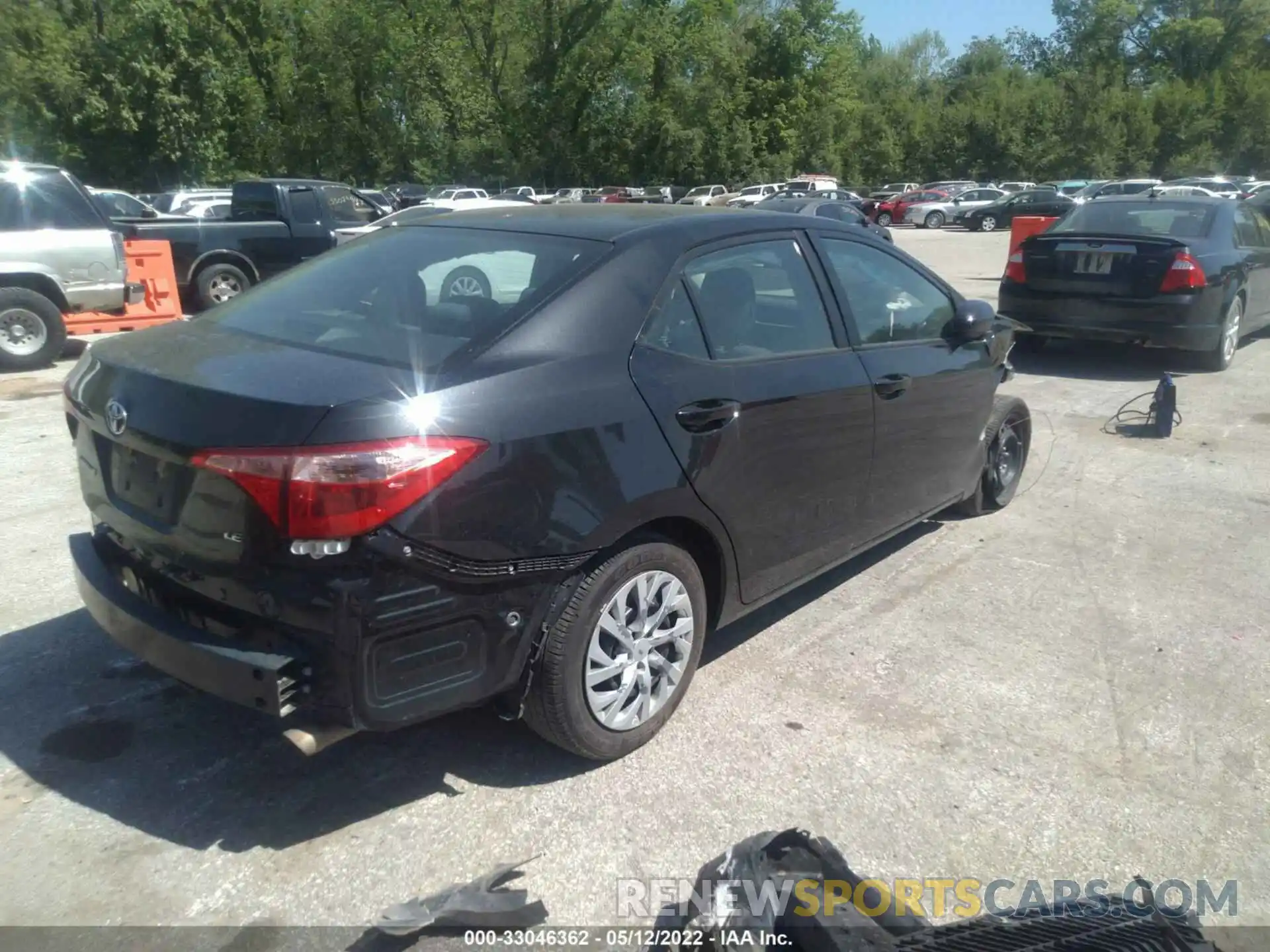 4 Photograph of a damaged car 2T1BURHE8KC221758 TOYOTA COROLLA 2019