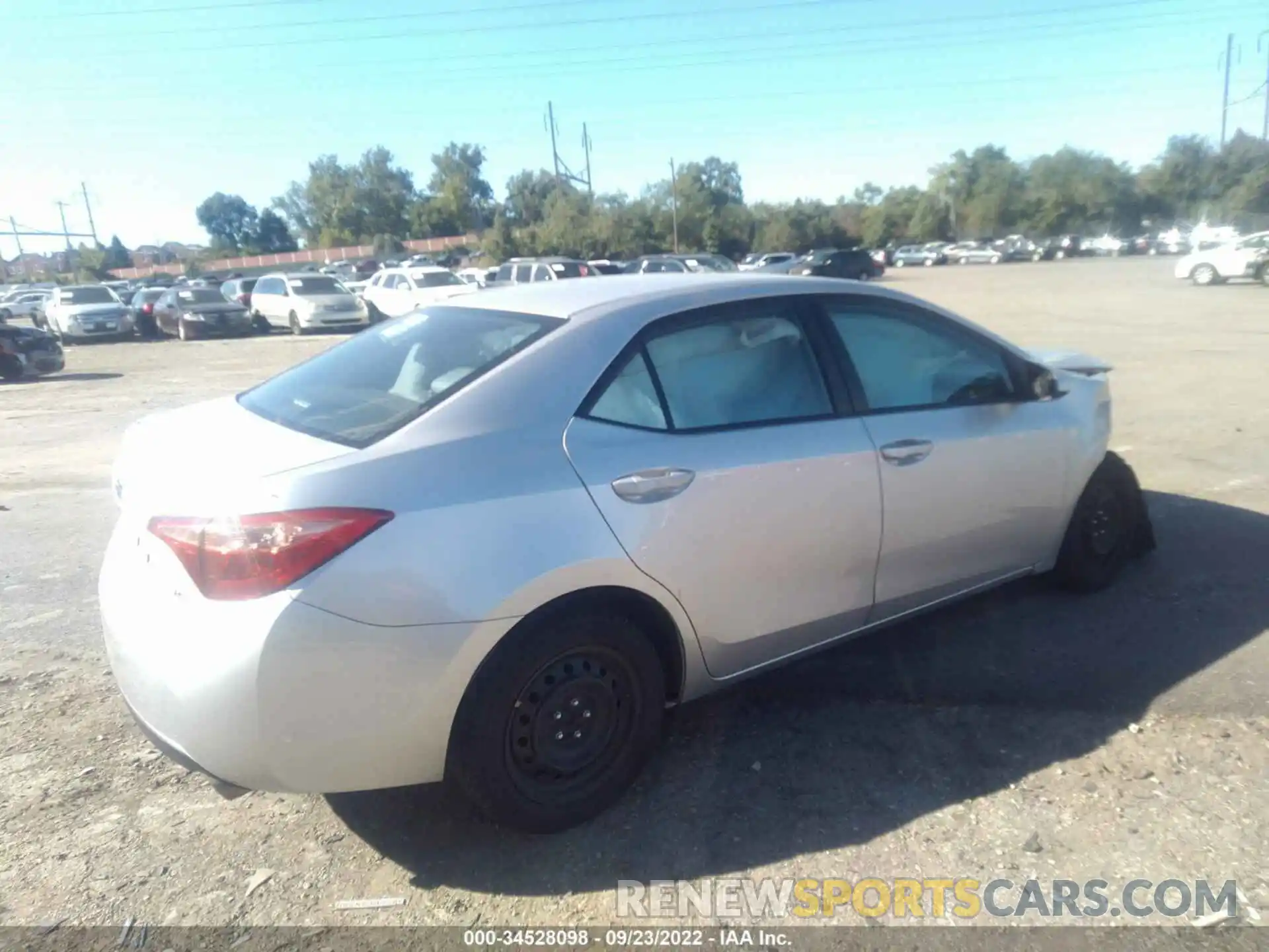 4 Photograph of a damaged car 2T1BURHE8KC222652 TOYOTA COROLLA 2019