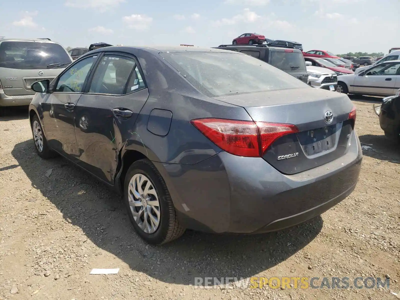 3 Photograph of a damaged car 2T1BURHE8KC223817 TOYOTA COROLLA 2019