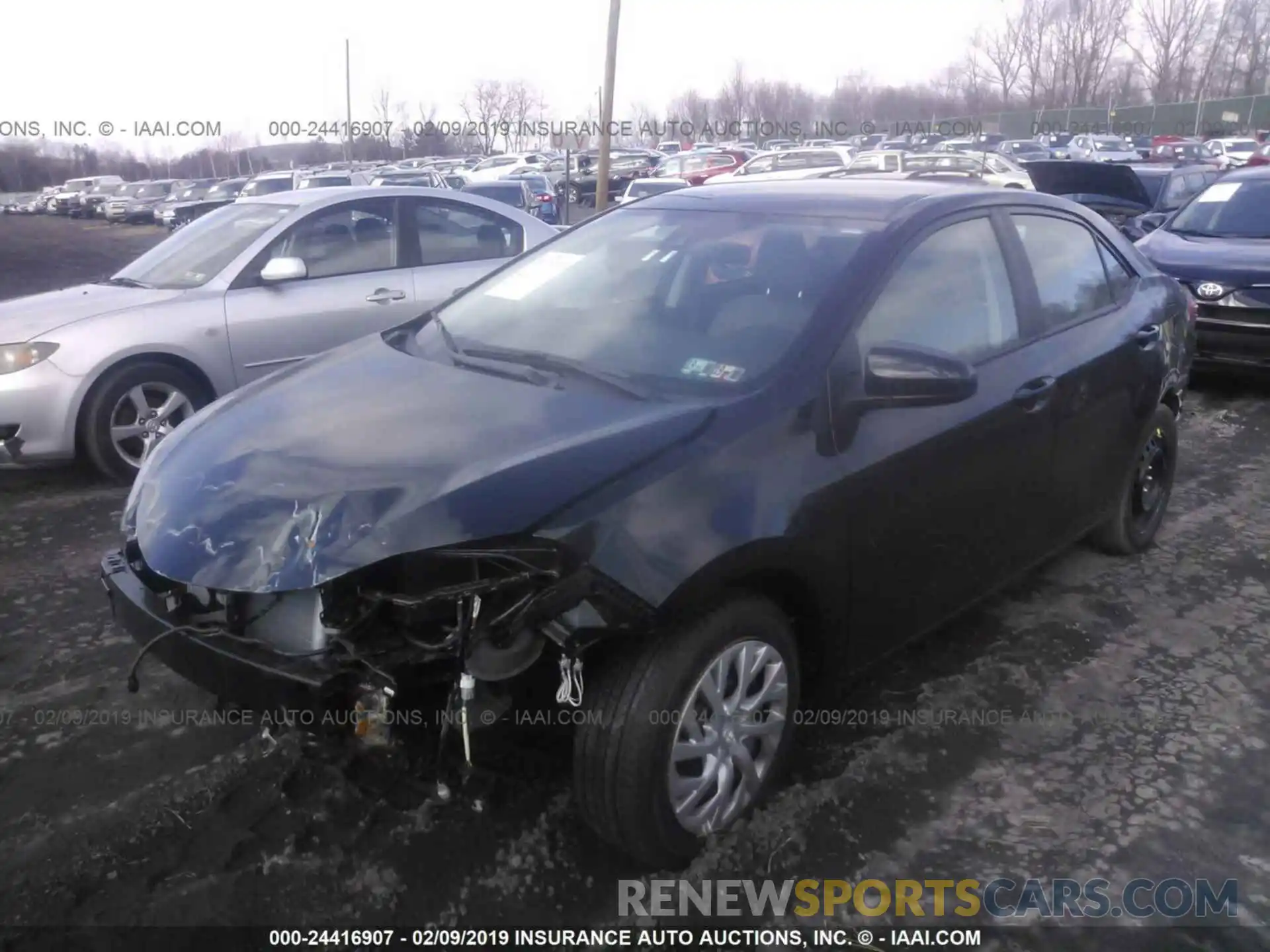 2 Photograph of a damaged car 2T1BURHE8KC224126 TOYOTA COROLLA 2019