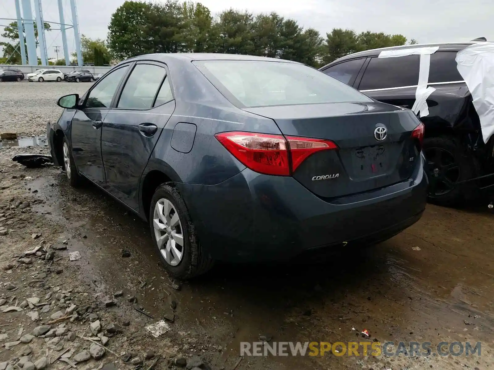 3 Photograph of a damaged car 2T1BURHE8KC224207 TOYOTA COROLLA 2019