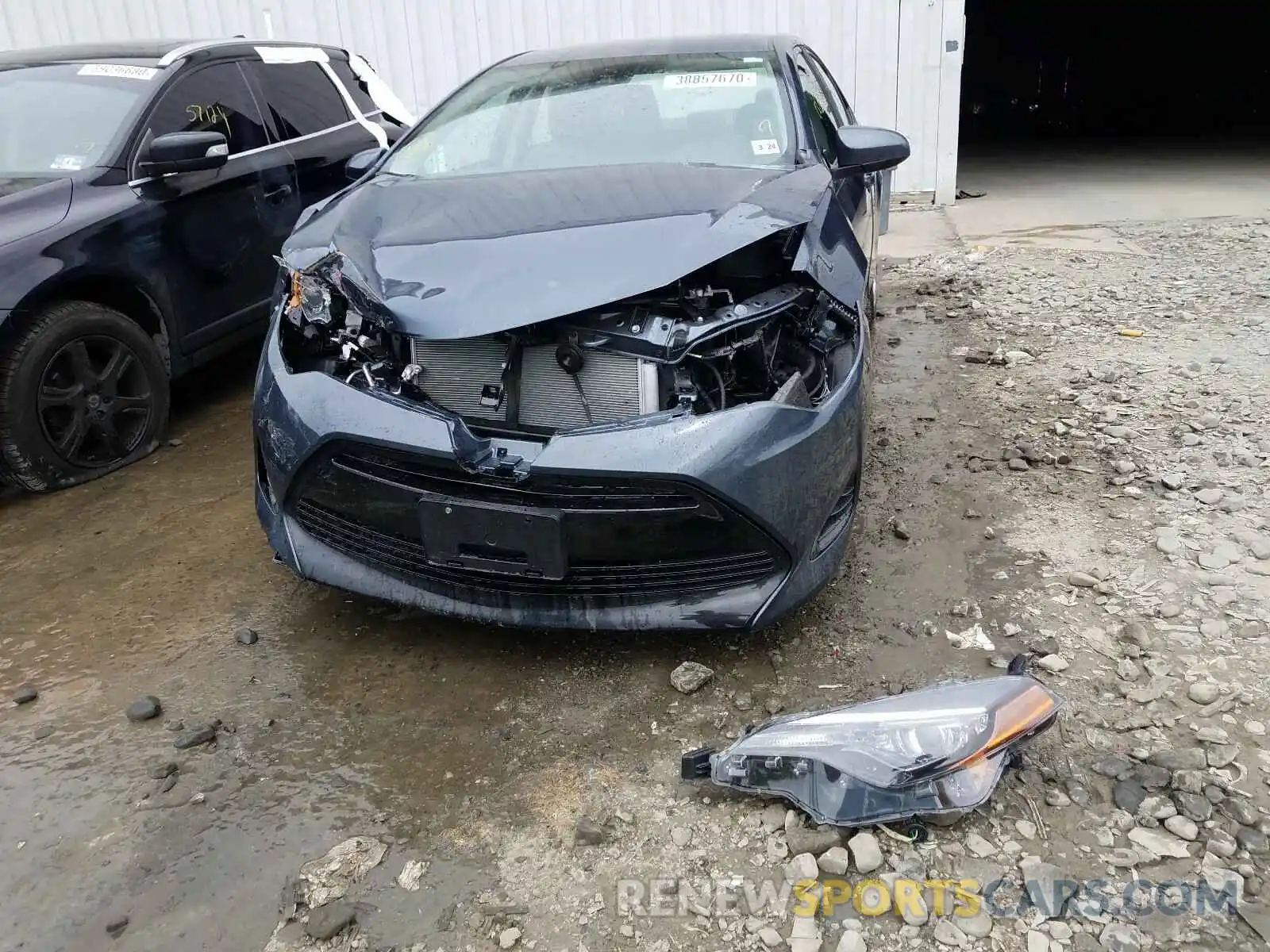9 Photograph of a damaged car 2T1BURHE8KC224207 TOYOTA COROLLA 2019