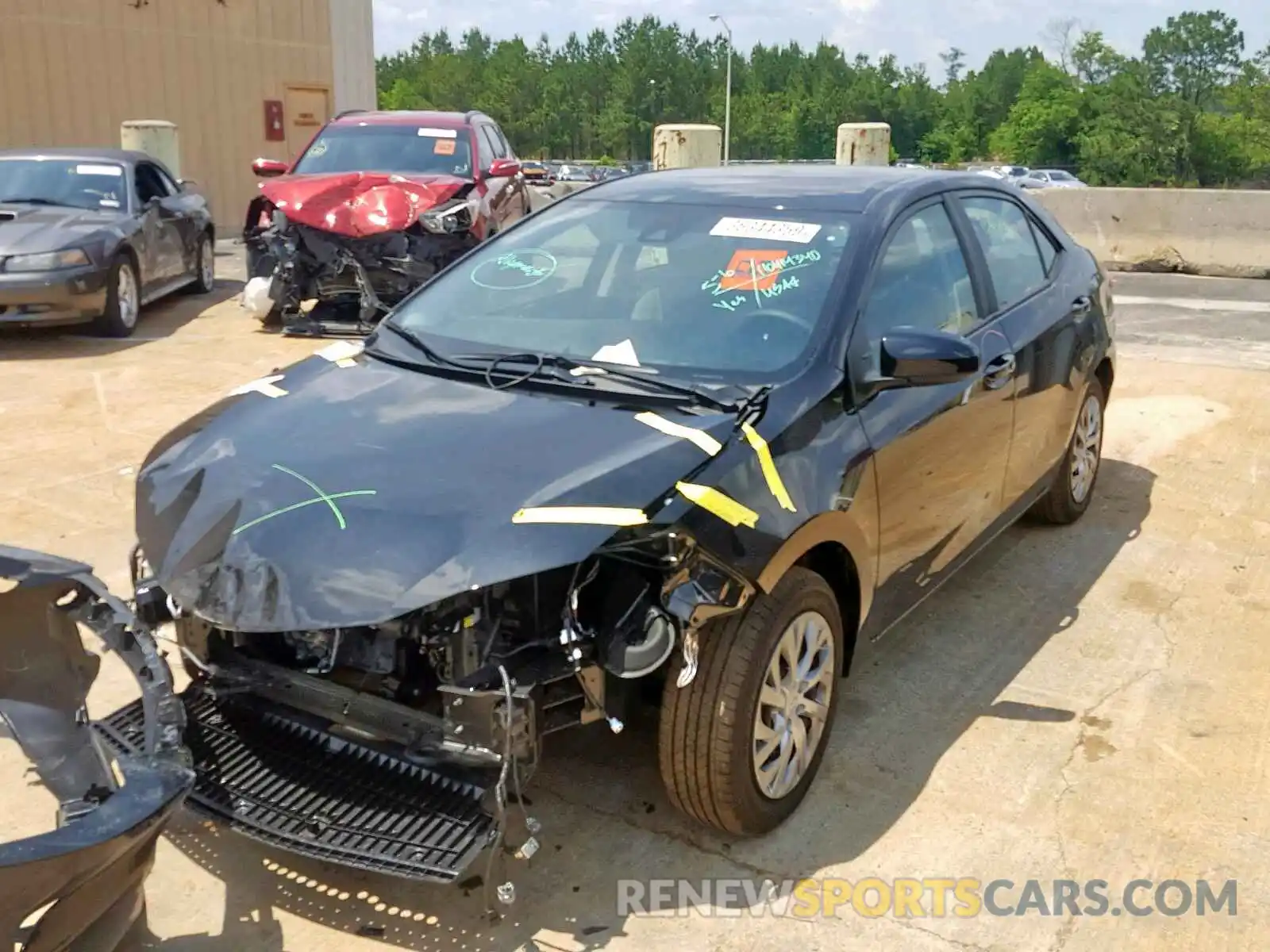 2 Photograph of a damaged car 2T1BURHE8KC224224 TOYOTA COROLLA 2019