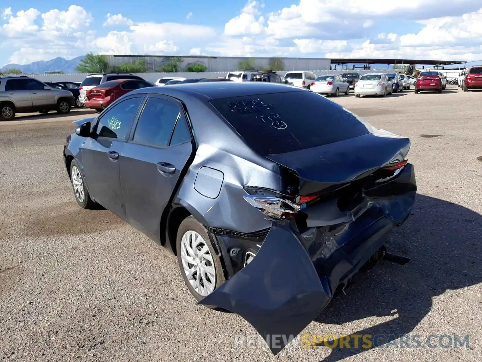 3 Photograph of a damaged car 2T1BURHE8KC224482 TOYOTA COROLLA 2019