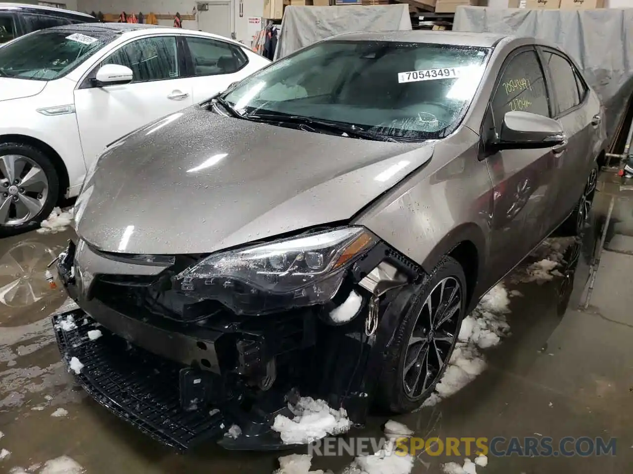 2 Photograph of a damaged car 2T1BURHE8KC224529 TOYOTA COROLLA 2019