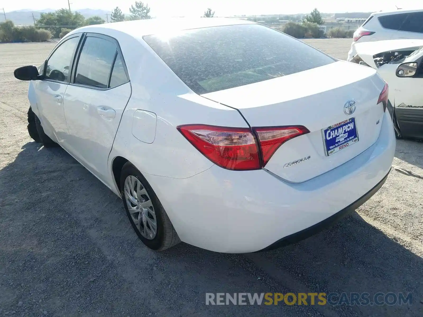 3 Photograph of a damaged car 2T1BURHE8KC225020 TOYOTA COROLLA 2019