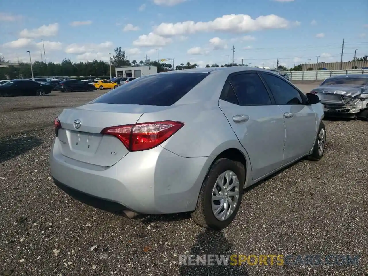 4 Photograph of a damaged car 2T1BURHE8KC225423 TOYOTA COROLLA 2019