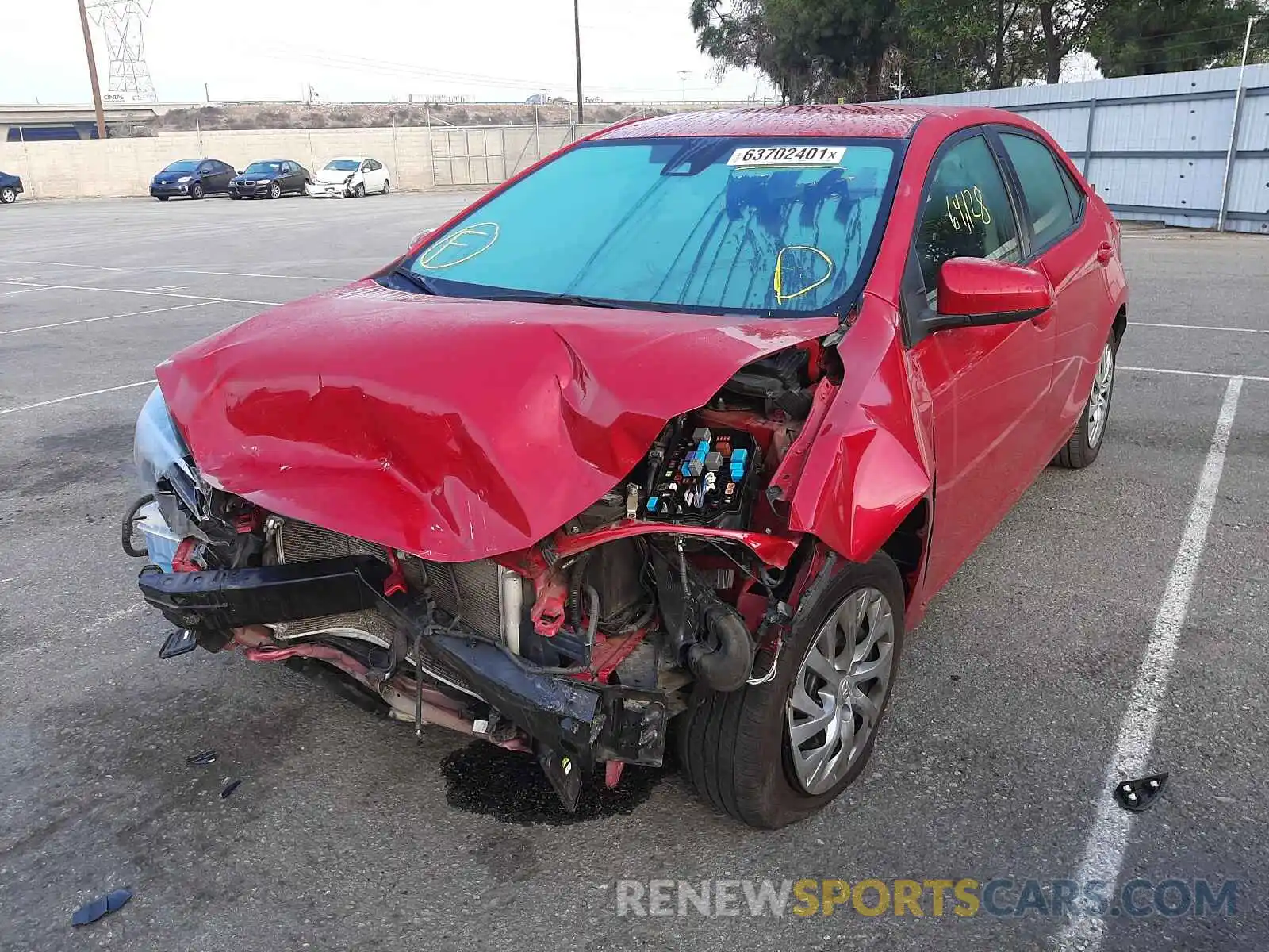 2 Photograph of a damaged car 2T1BURHE8KC225860 TOYOTA COROLLA 2019