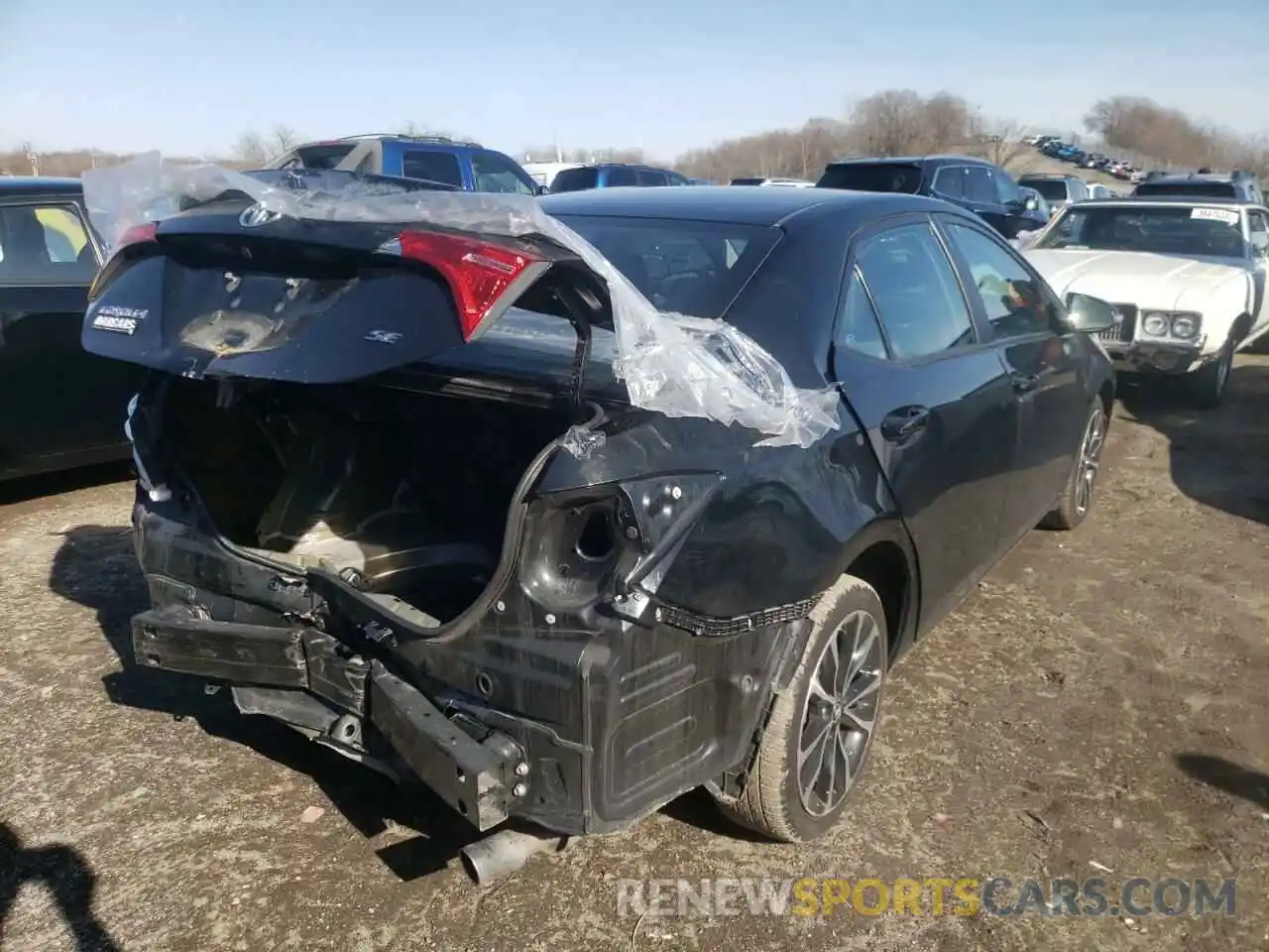 4 Photograph of a damaged car 2T1BURHE8KC227320 TOYOTA COROLLA 2019