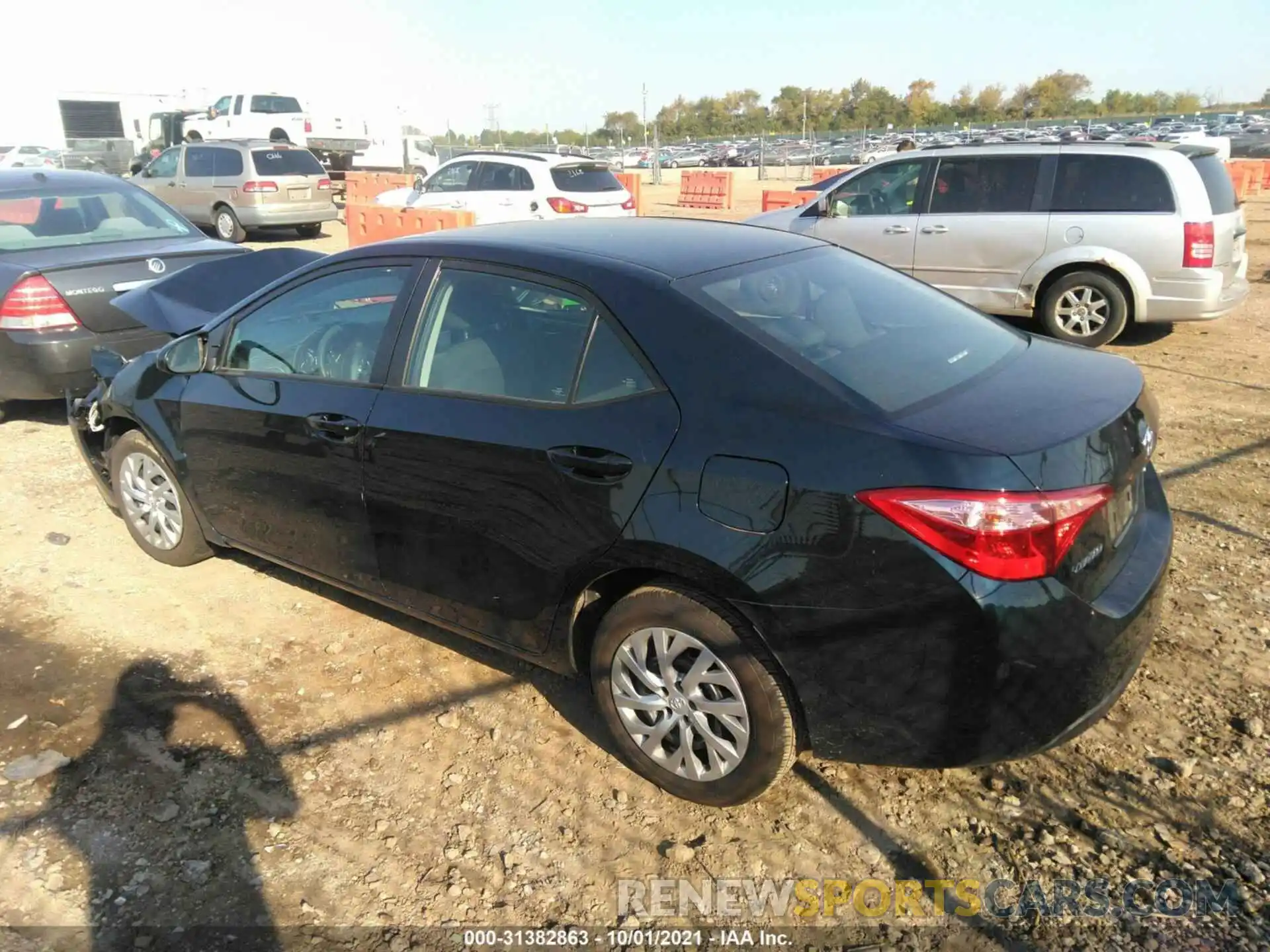 3 Photograph of a damaged car 2T1BURHE8KC227575 TOYOTA COROLLA 2019