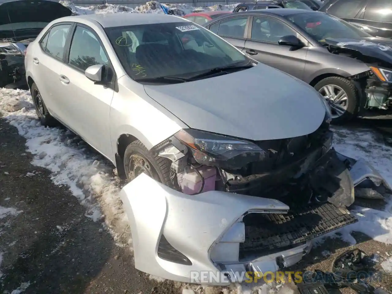 1 Photograph of a damaged car 2T1BURHE8KC227995 TOYOTA COROLLA 2019