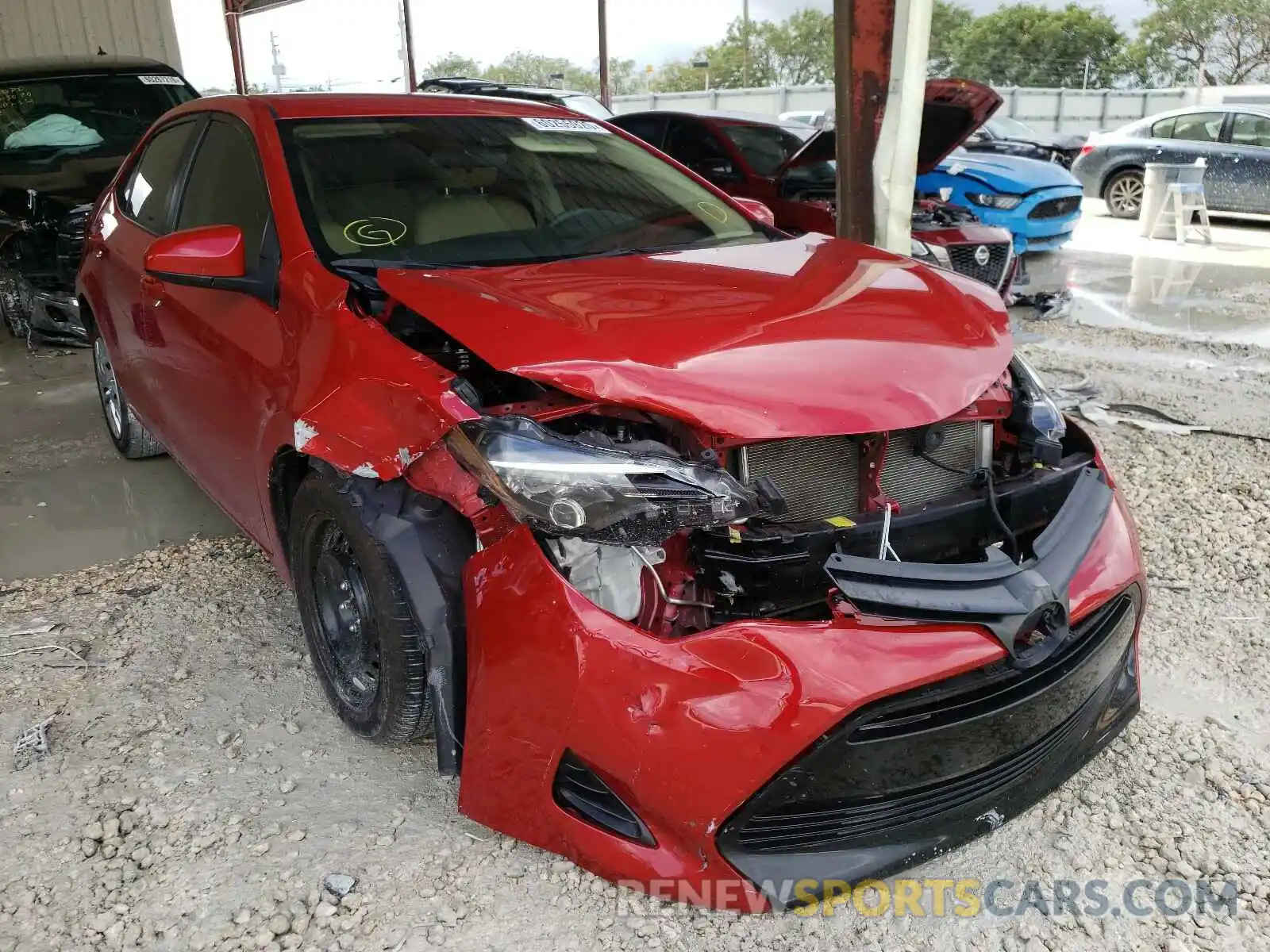 1 Photograph of a damaged car 2T1BURHE8KC229049 TOYOTA COROLLA 2019