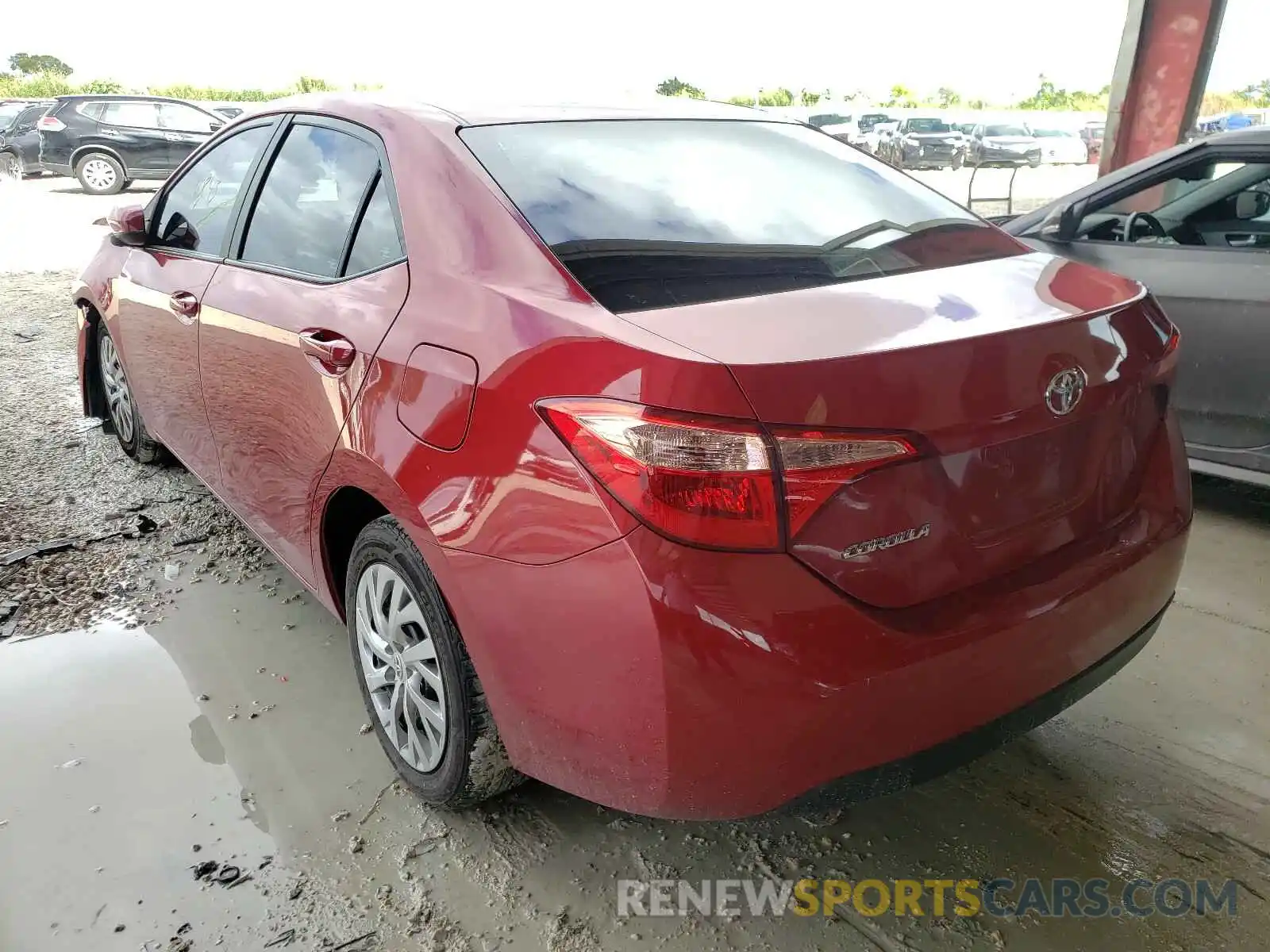 3 Photograph of a damaged car 2T1BURHE8KC229049 TOYOTA COROLLA 2019