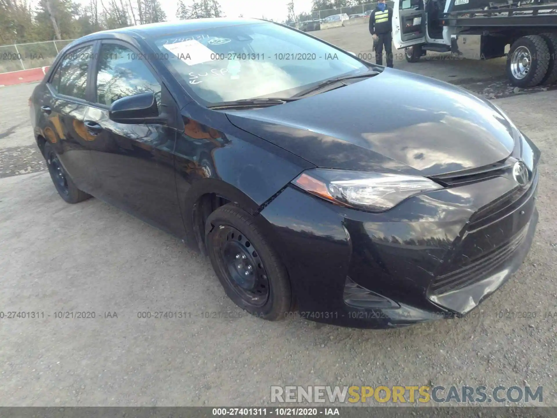 1 Photograph of a damaged car 2T1BURHE8KC229598 TOYOTA COROLLA 2019