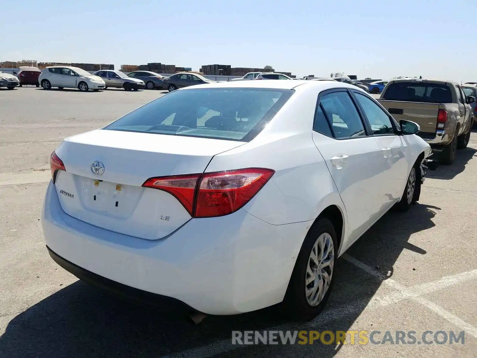 4 Photograph of a damaged car 2T1BURHE8KC229746 TOYOTA COROLLA 2019