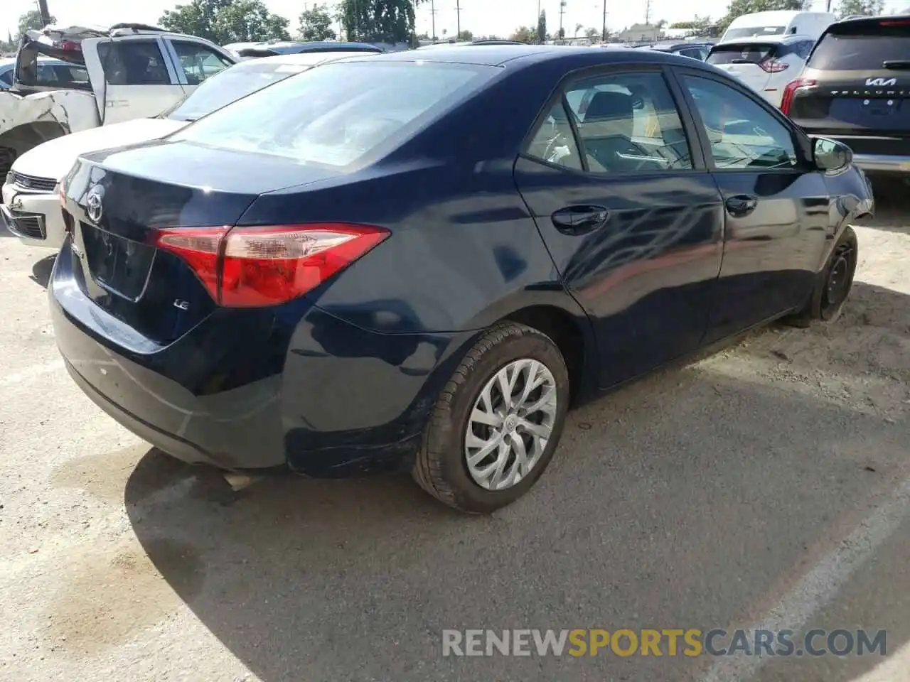 4 Photograph of a damaged car 2T1BURHE8KC230945 TOYOTA COROLLA 2019