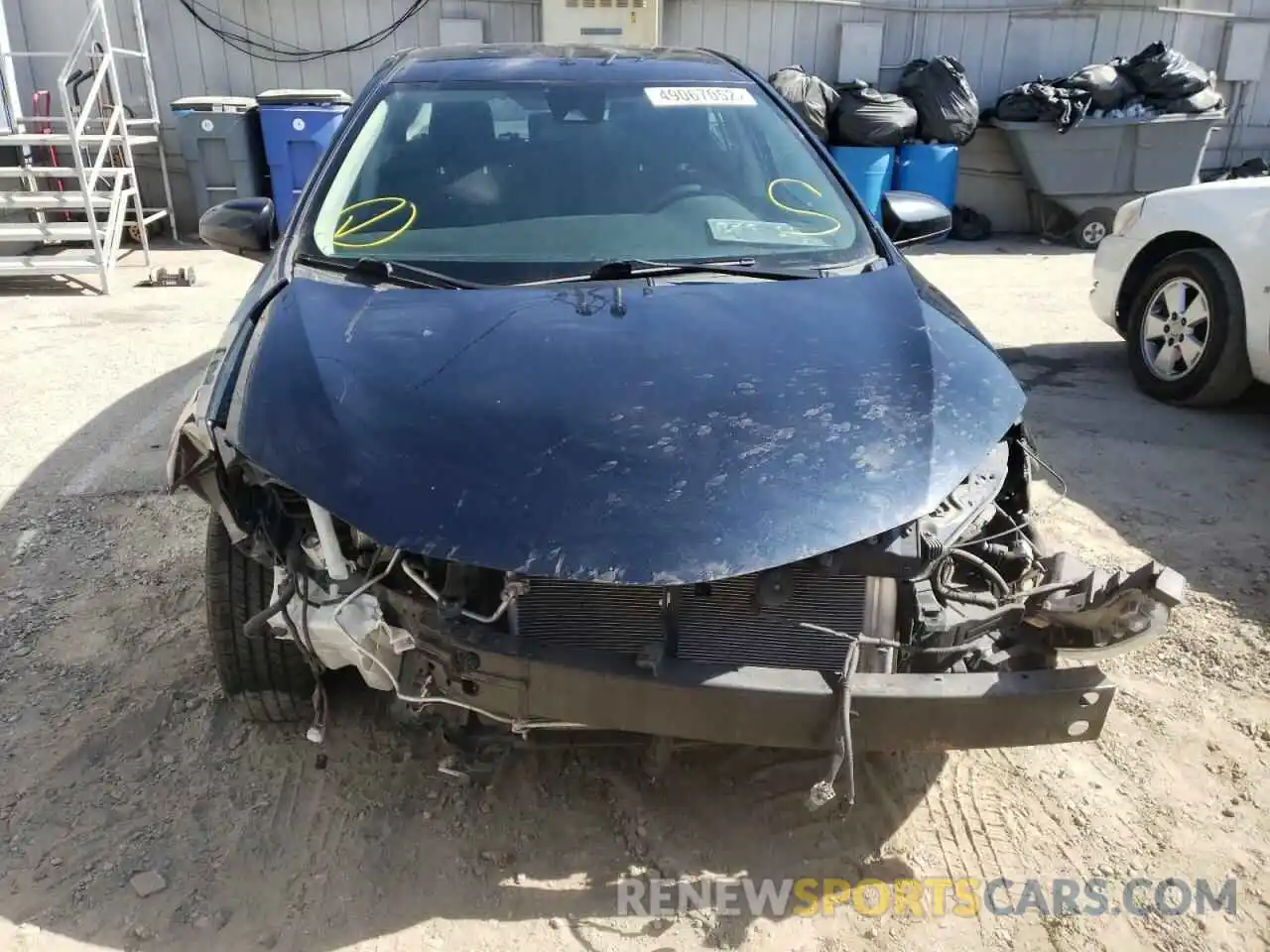 9 Фотография поврежденного автомобиля 2T1BURHE8KC230945 TOYOTA COROLLA 2019