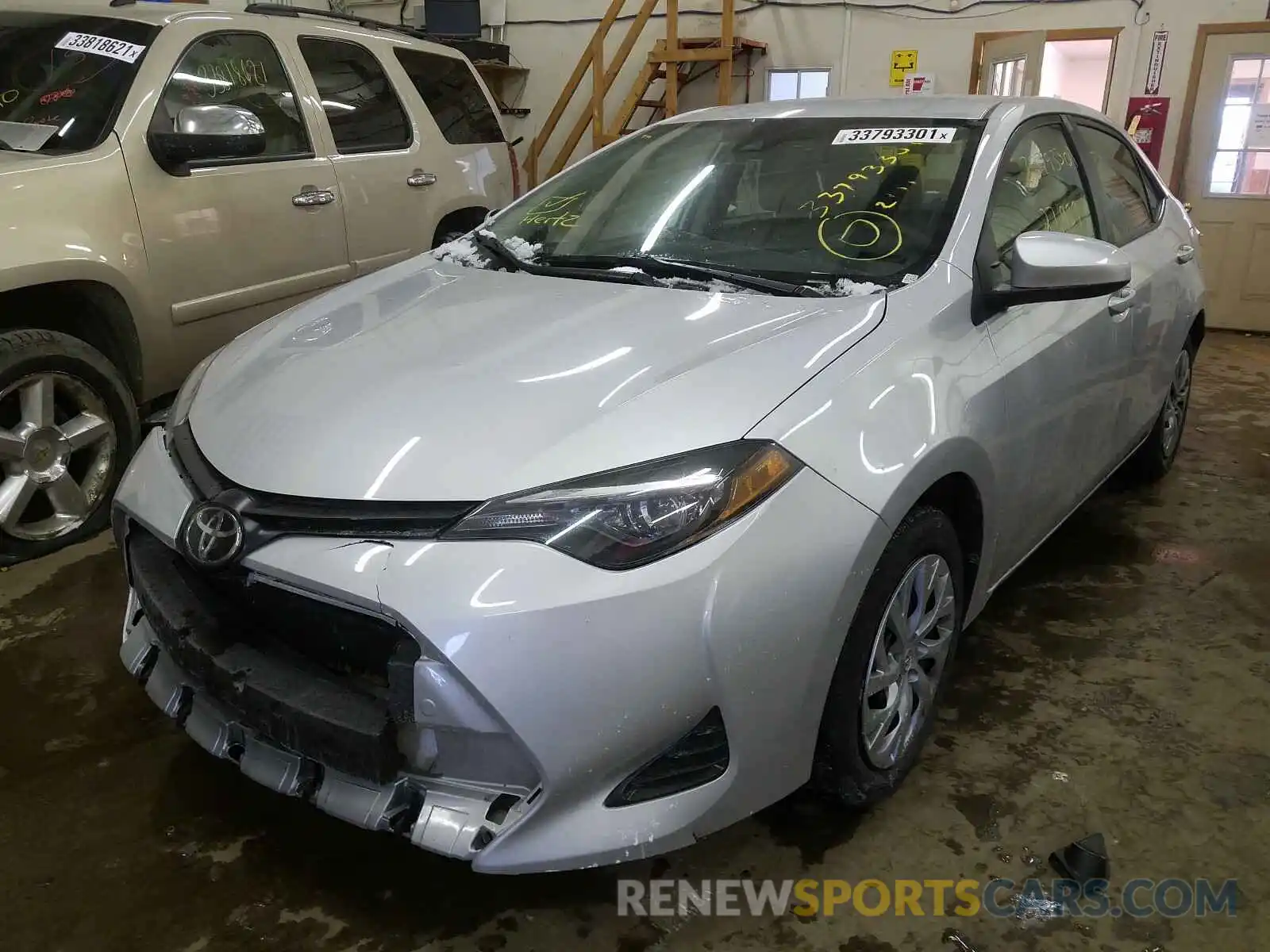 2 Photograph of a damaged car 2T1BURHE8KC232341 TOYOTA COROLLA 2019