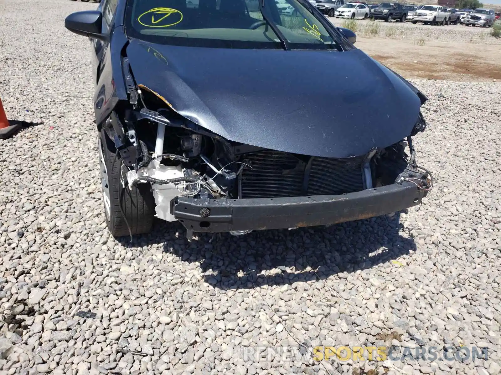 9 Photograph of a damaged car 2T1BURHE8KC232470 TOYOTA COROLLA 2019