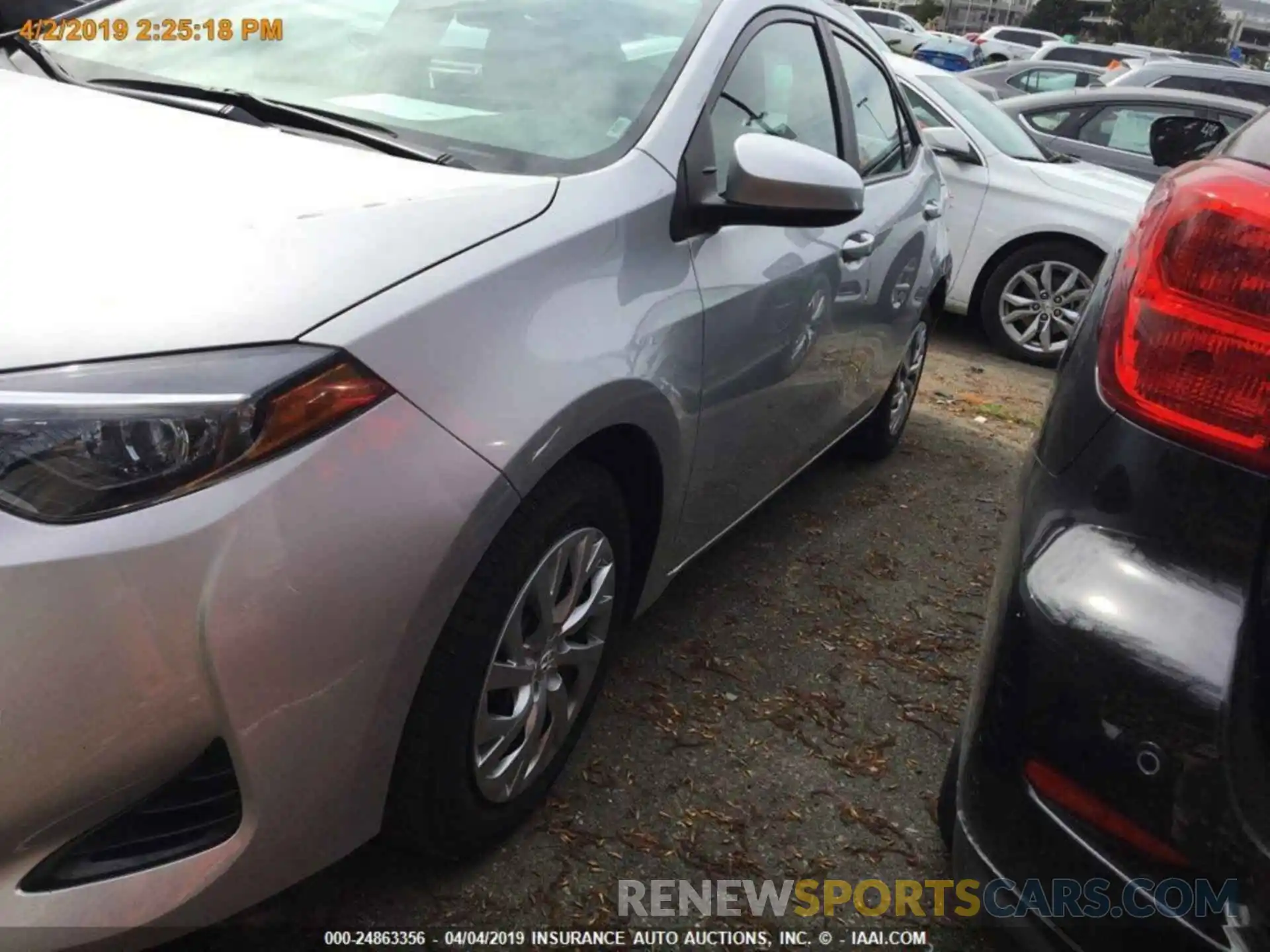 16 Photograph of a damaged car 2T1BURHE8KC232498 TOYOTA COROLLA 2019