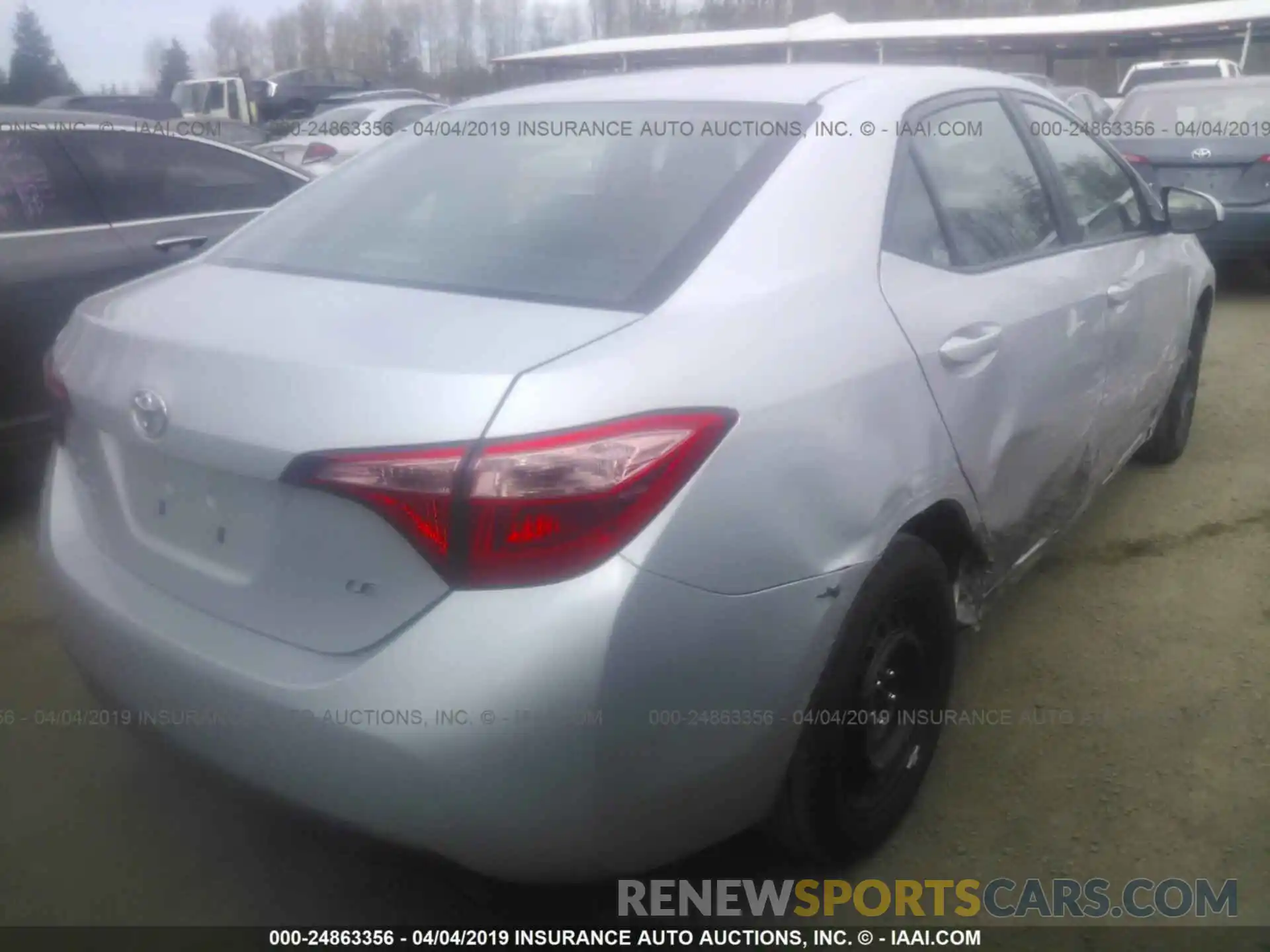 4 Photograph of a damaged car 2T1BURHE8KC232498 TOYOTA COROLLA 2019