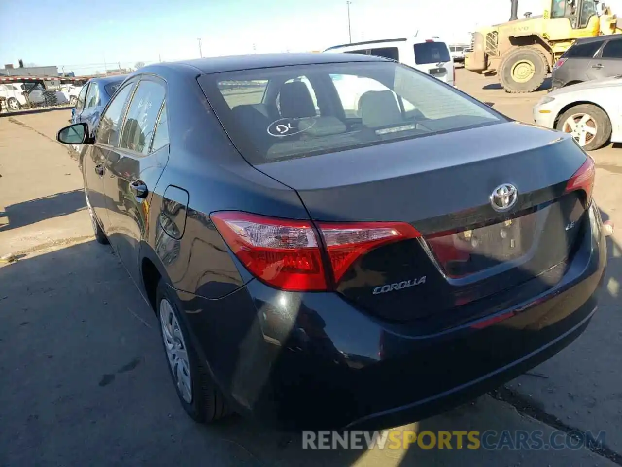 3 Photograph of a damaged car 2T1BURHE8KC232811 TOYOTA COROLLA 2019